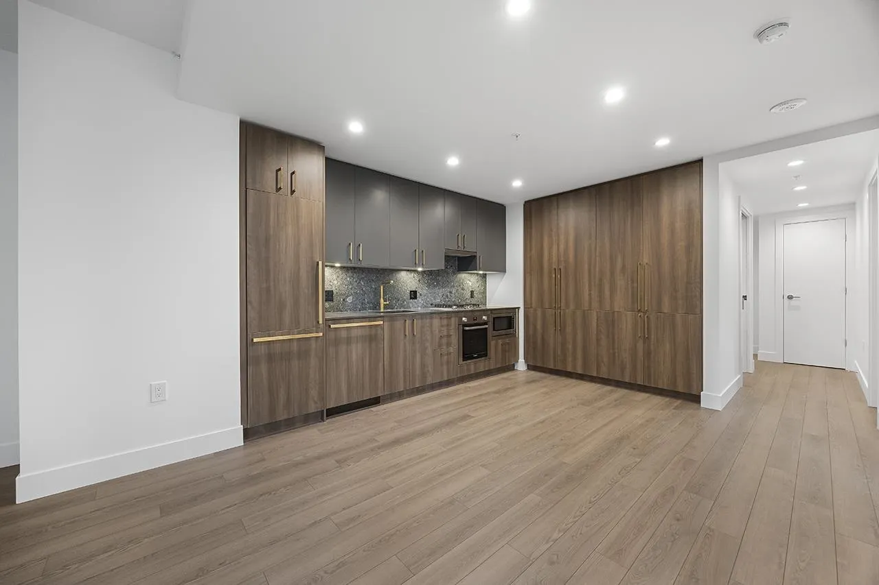 104 2375 Emery Court