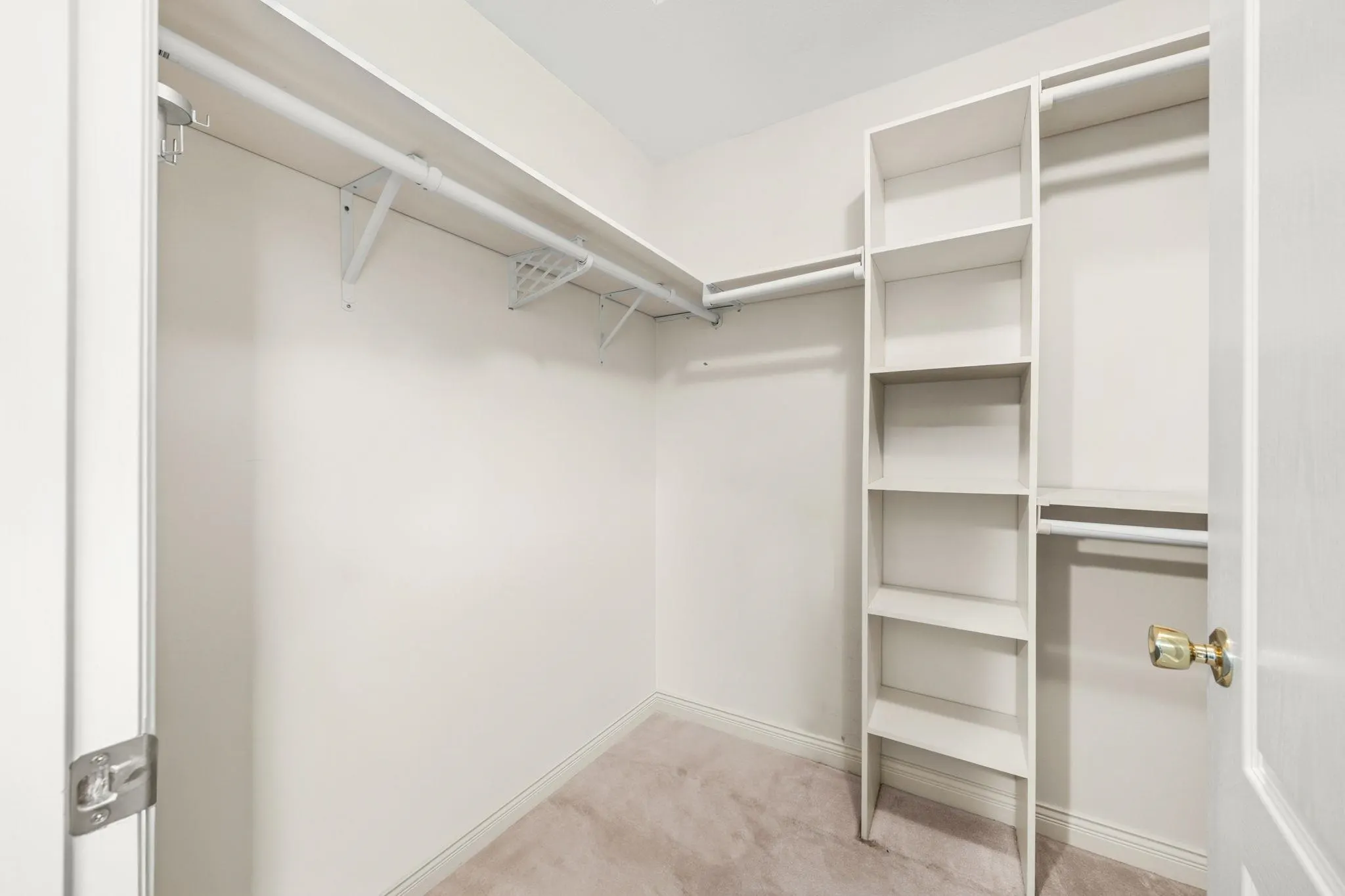 11851 Railway Avenue