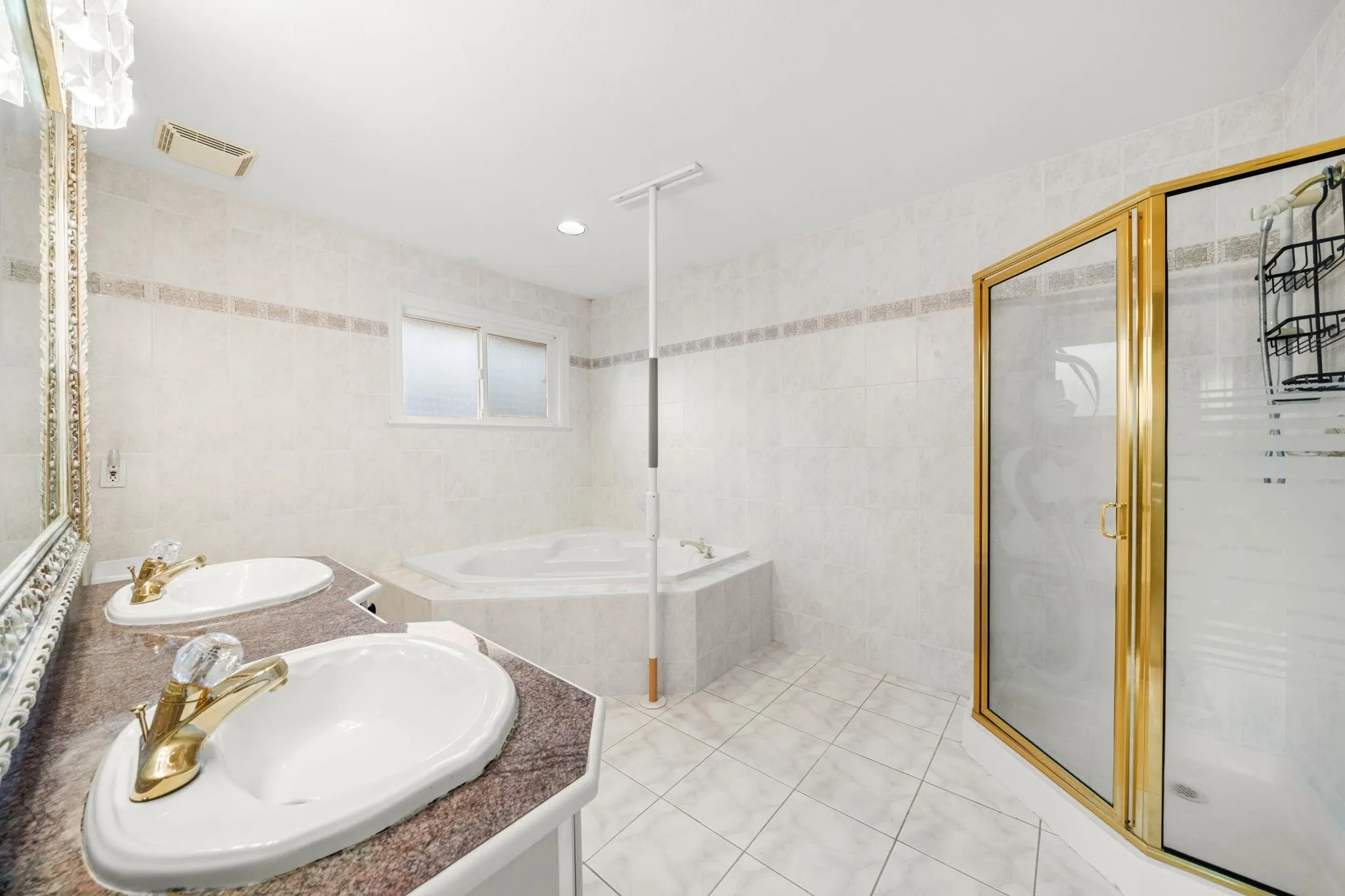 11851 Railway Avenue