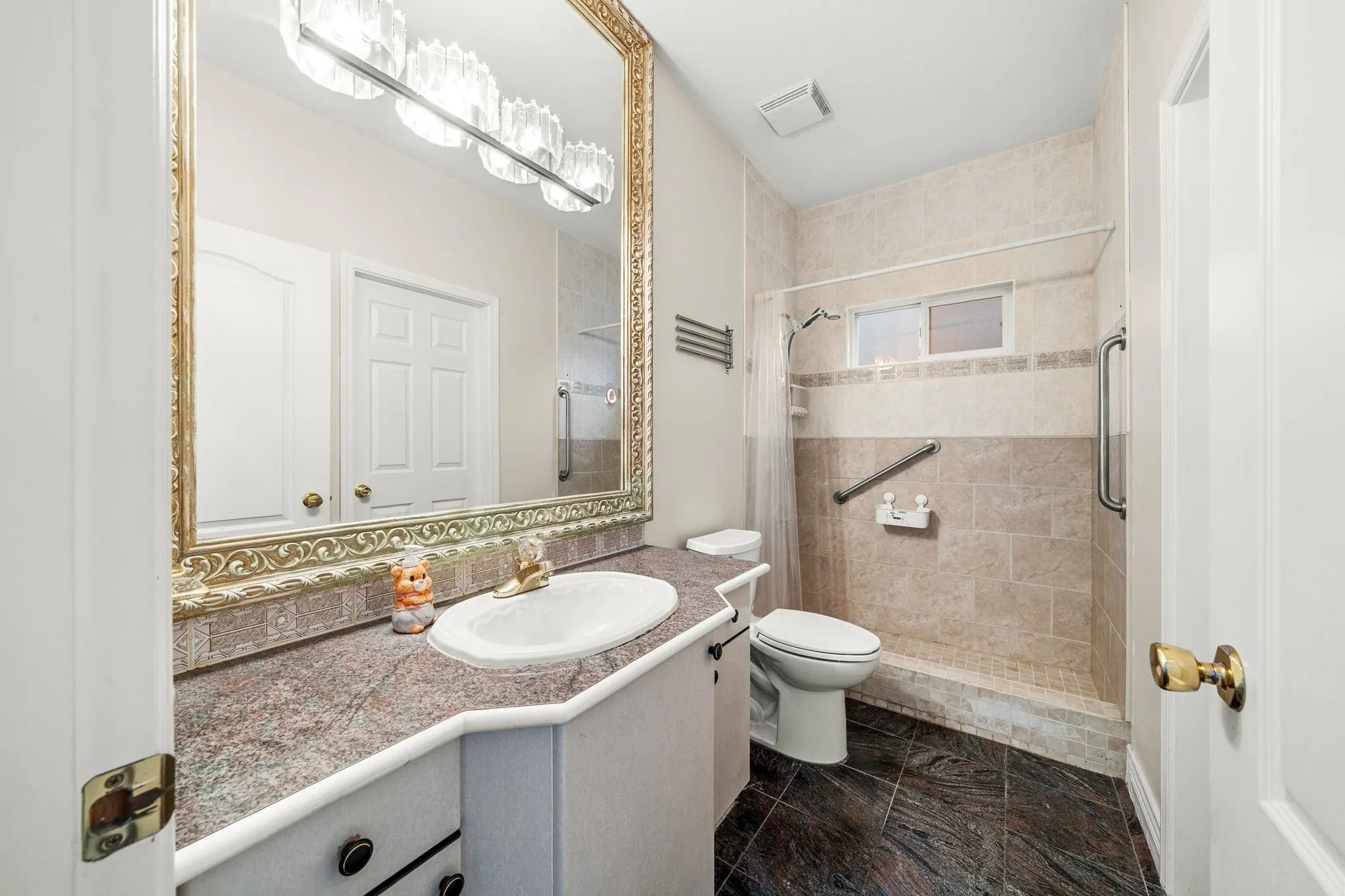 11851 Railway Avenue