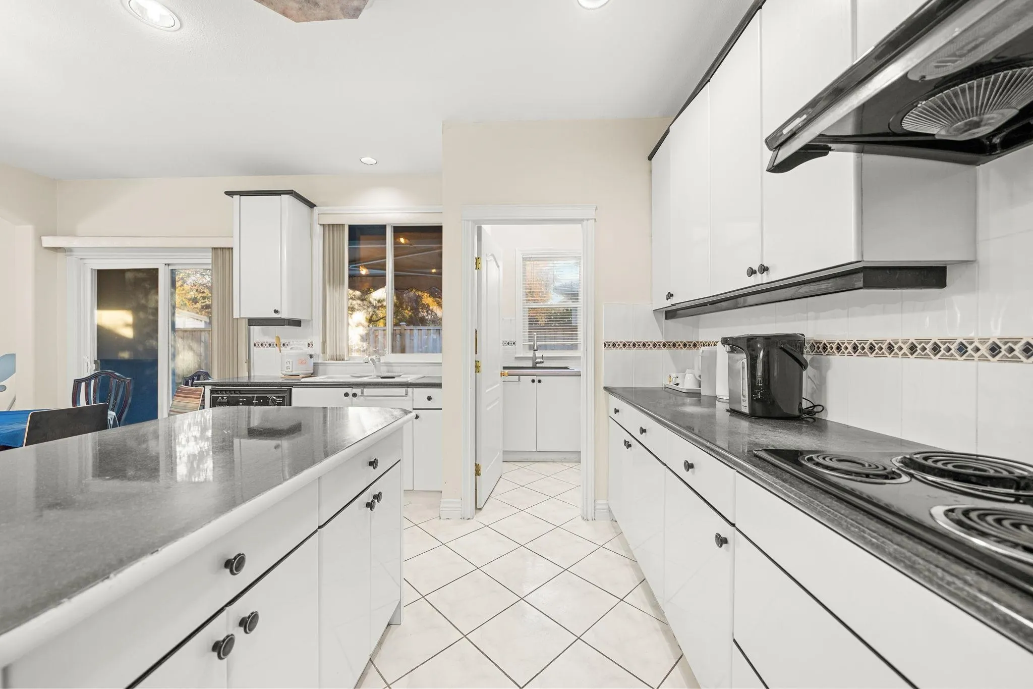 11851 Railway Avenue