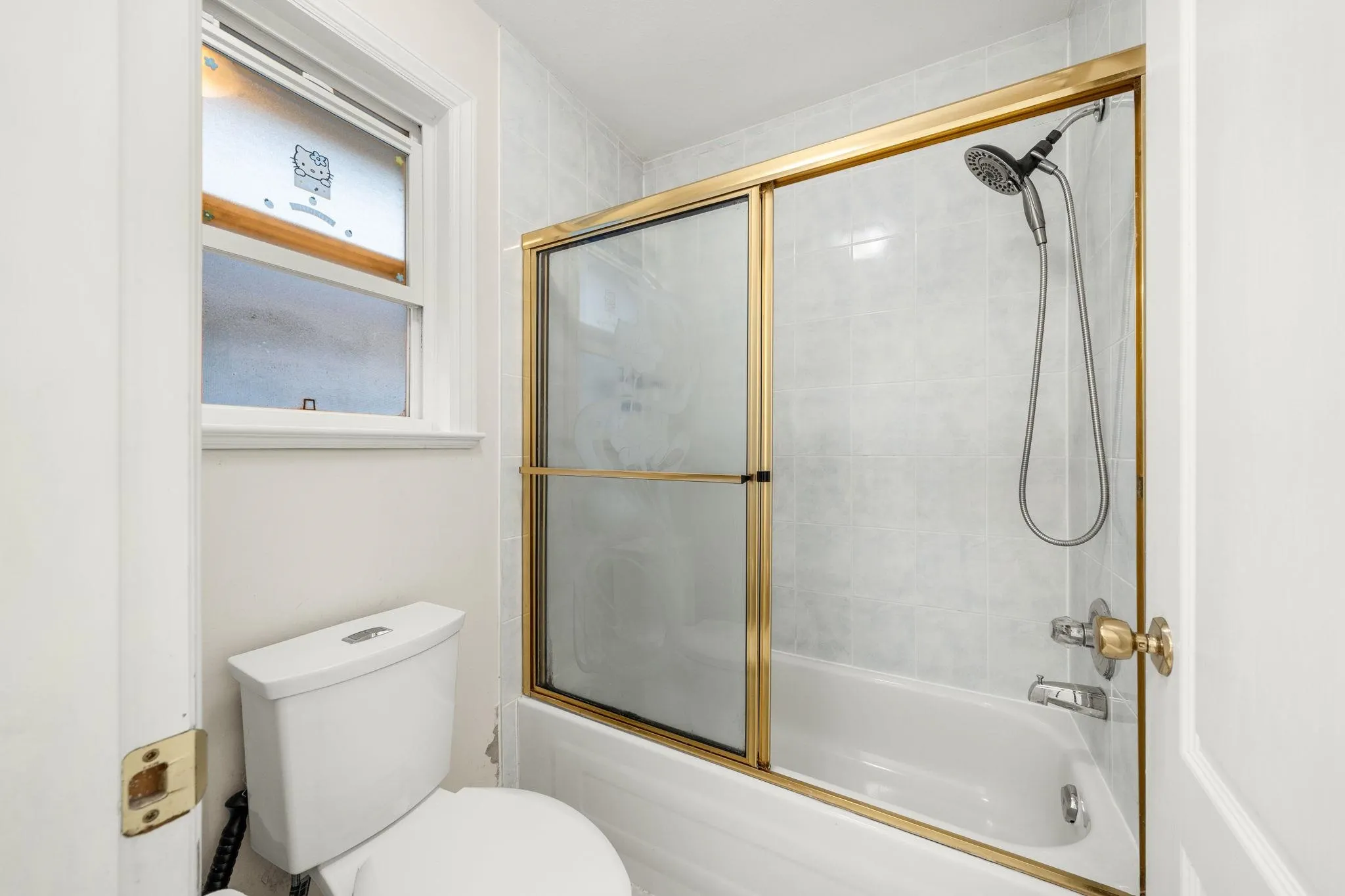 11851 Railway Avenue