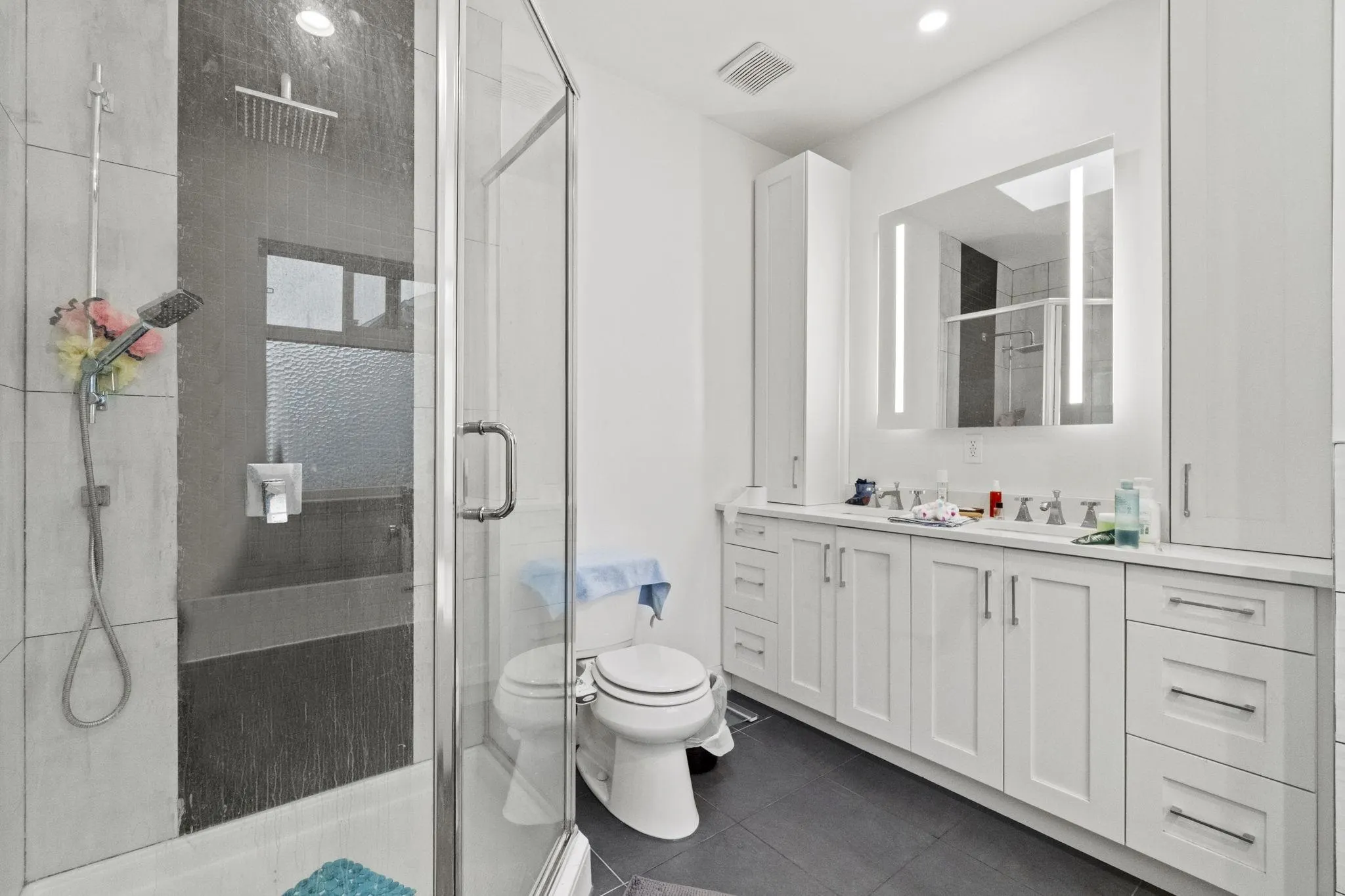 1405 Edinburgh Street