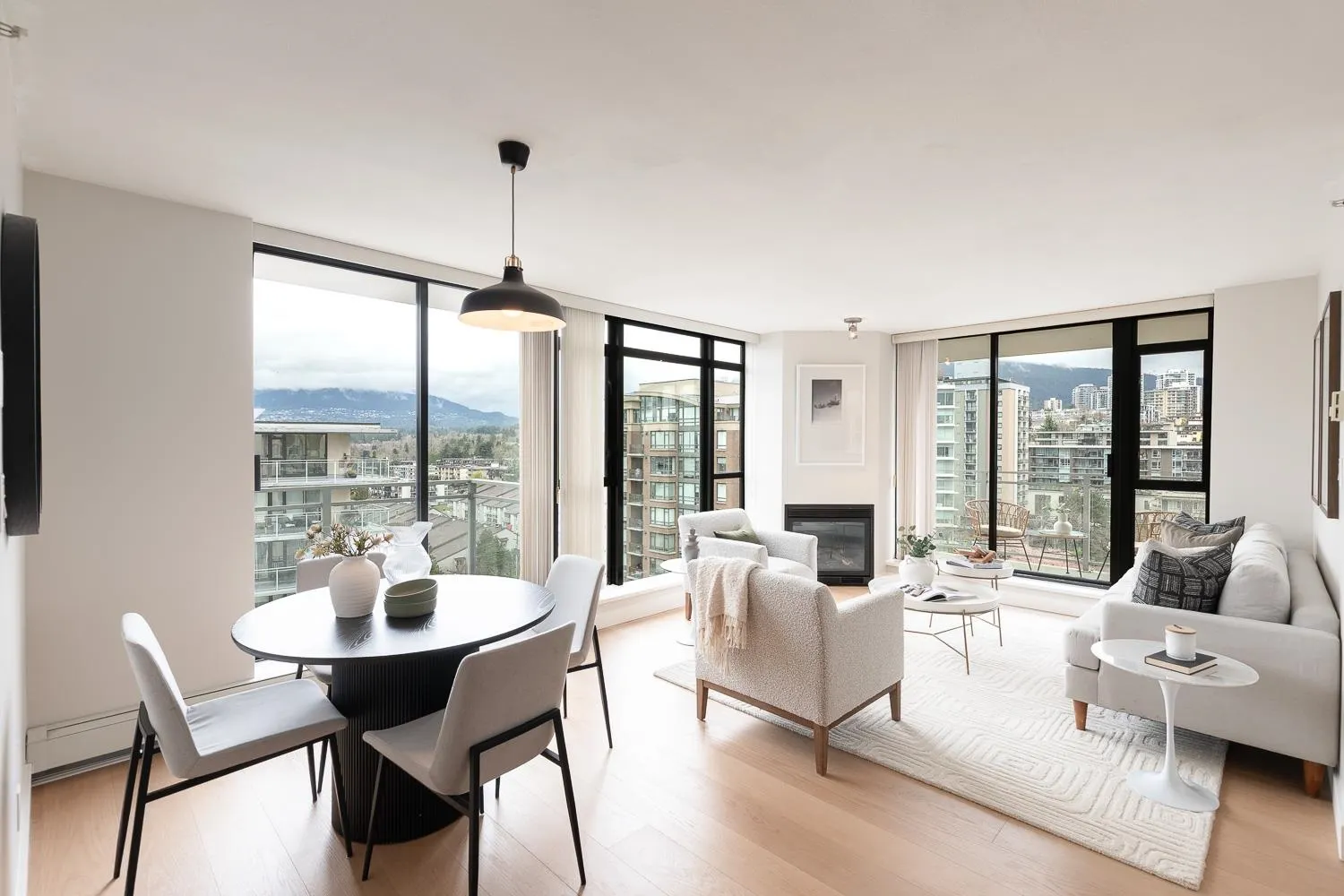 1406 155 W 1st Street