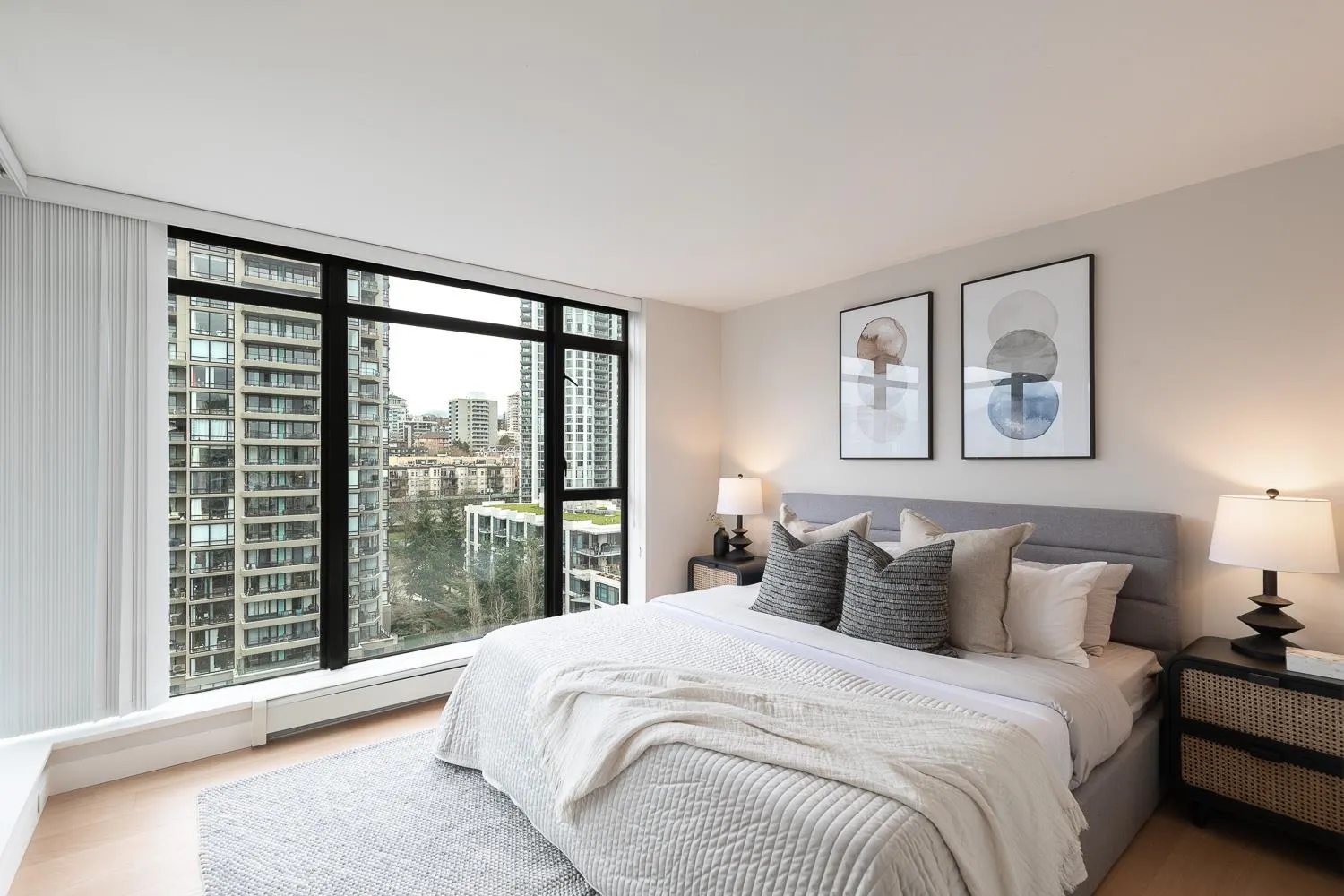 1406 155 W 1st Street