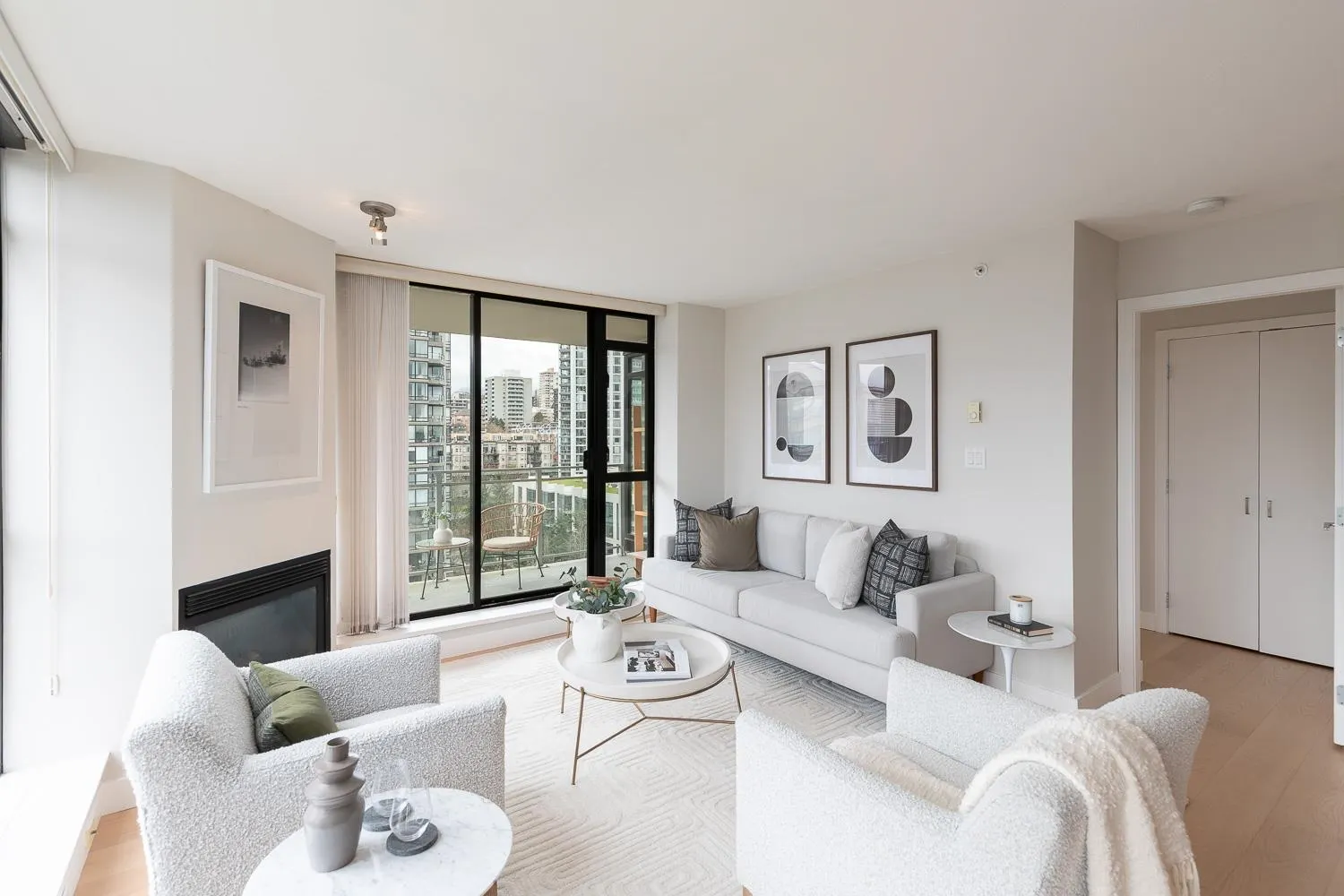 1406 155 W 1st Street