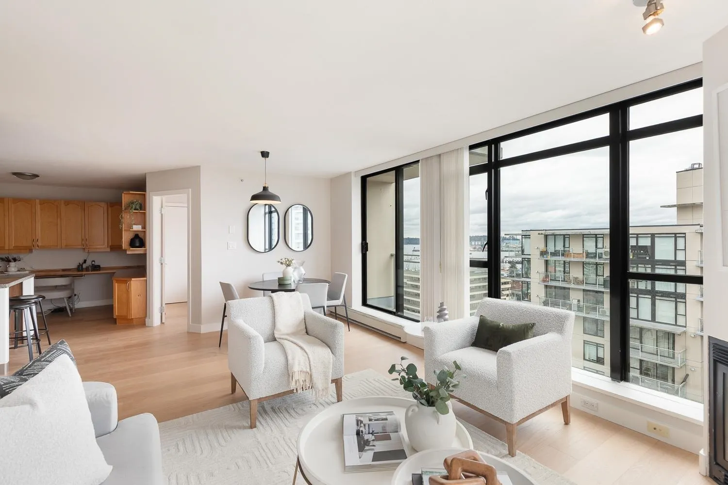 1406 155 W 1st Street