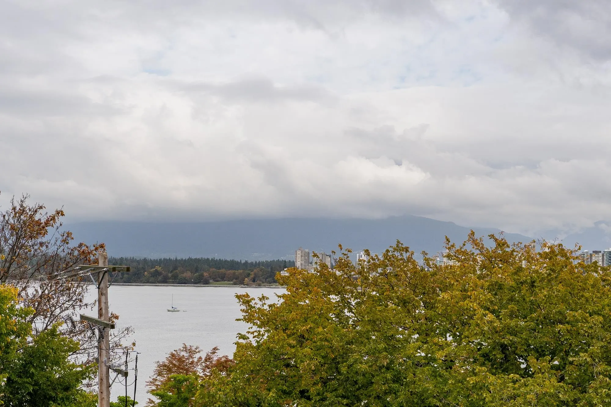 305 2430 Point Grey Road