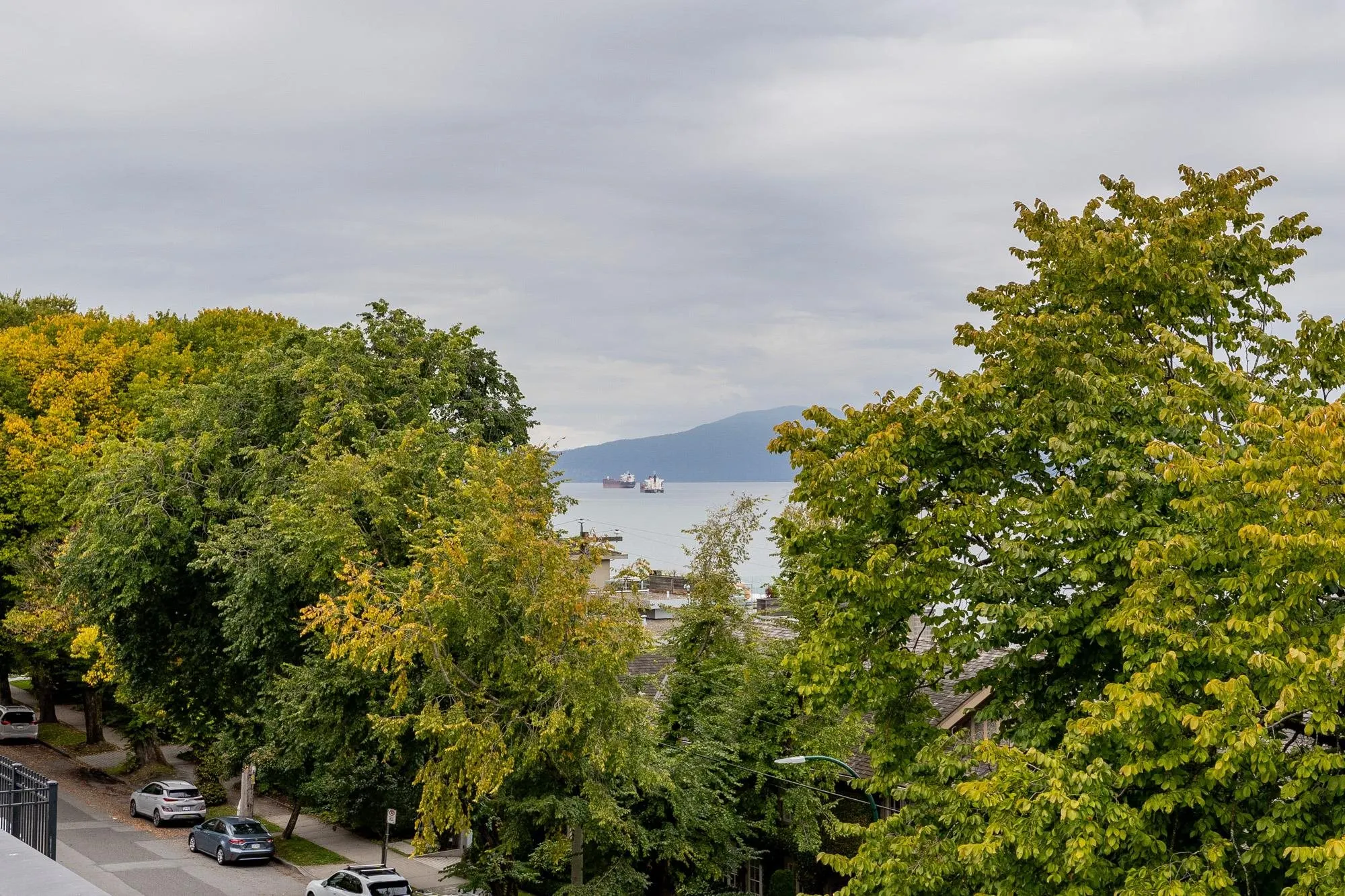 305 2430 Point Grey Road