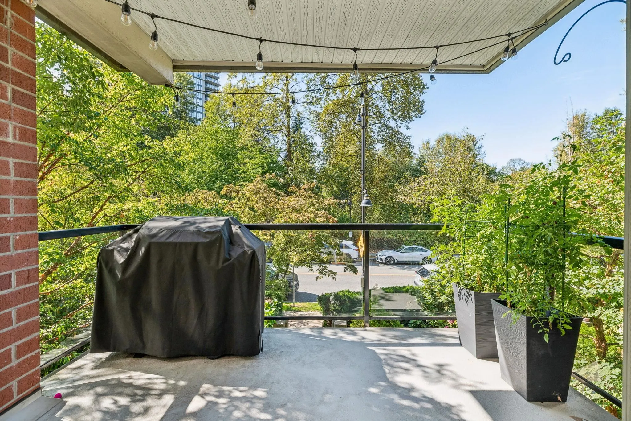 219 100 Capilano Road