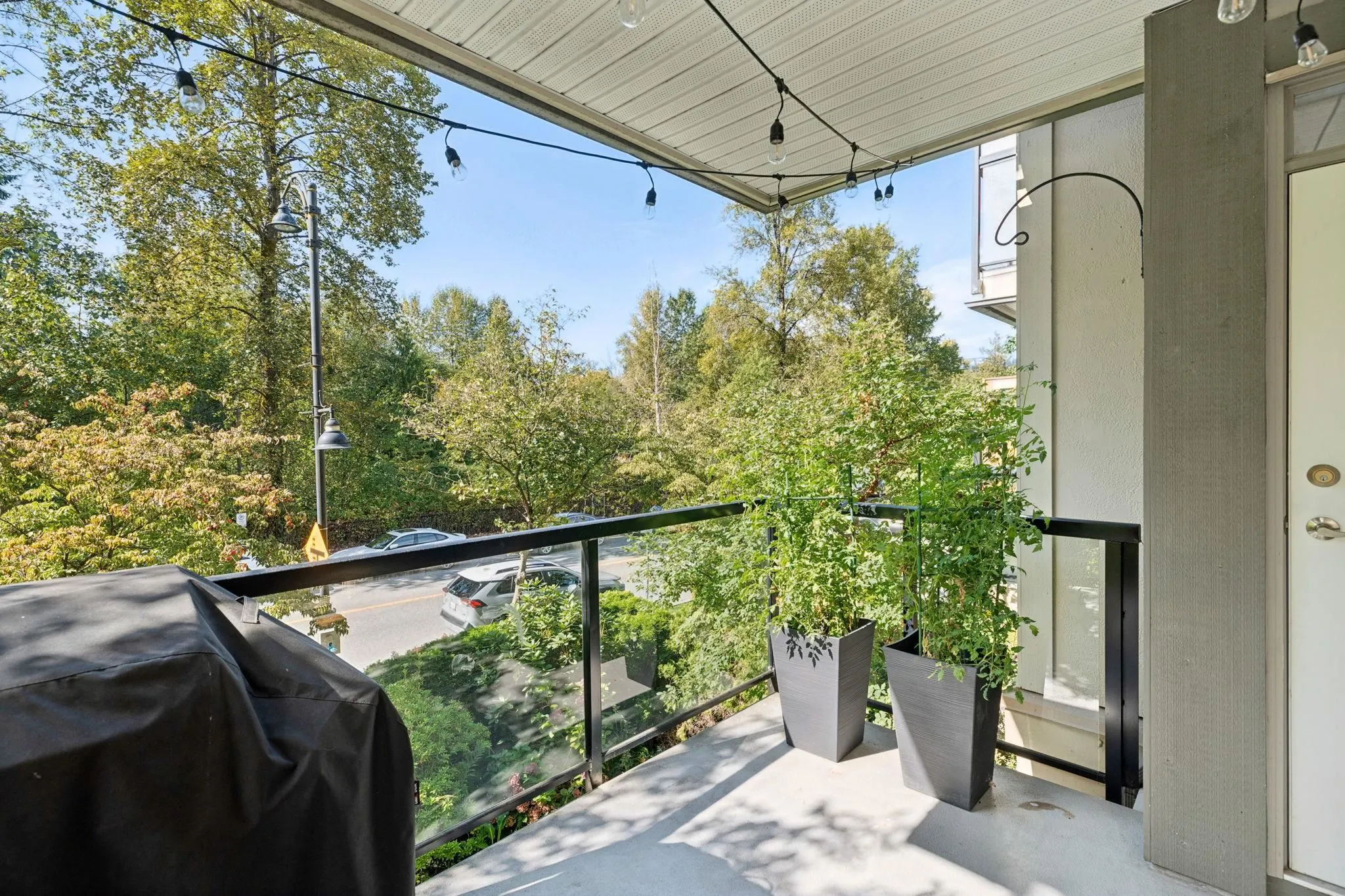 219 100 Capilano Road