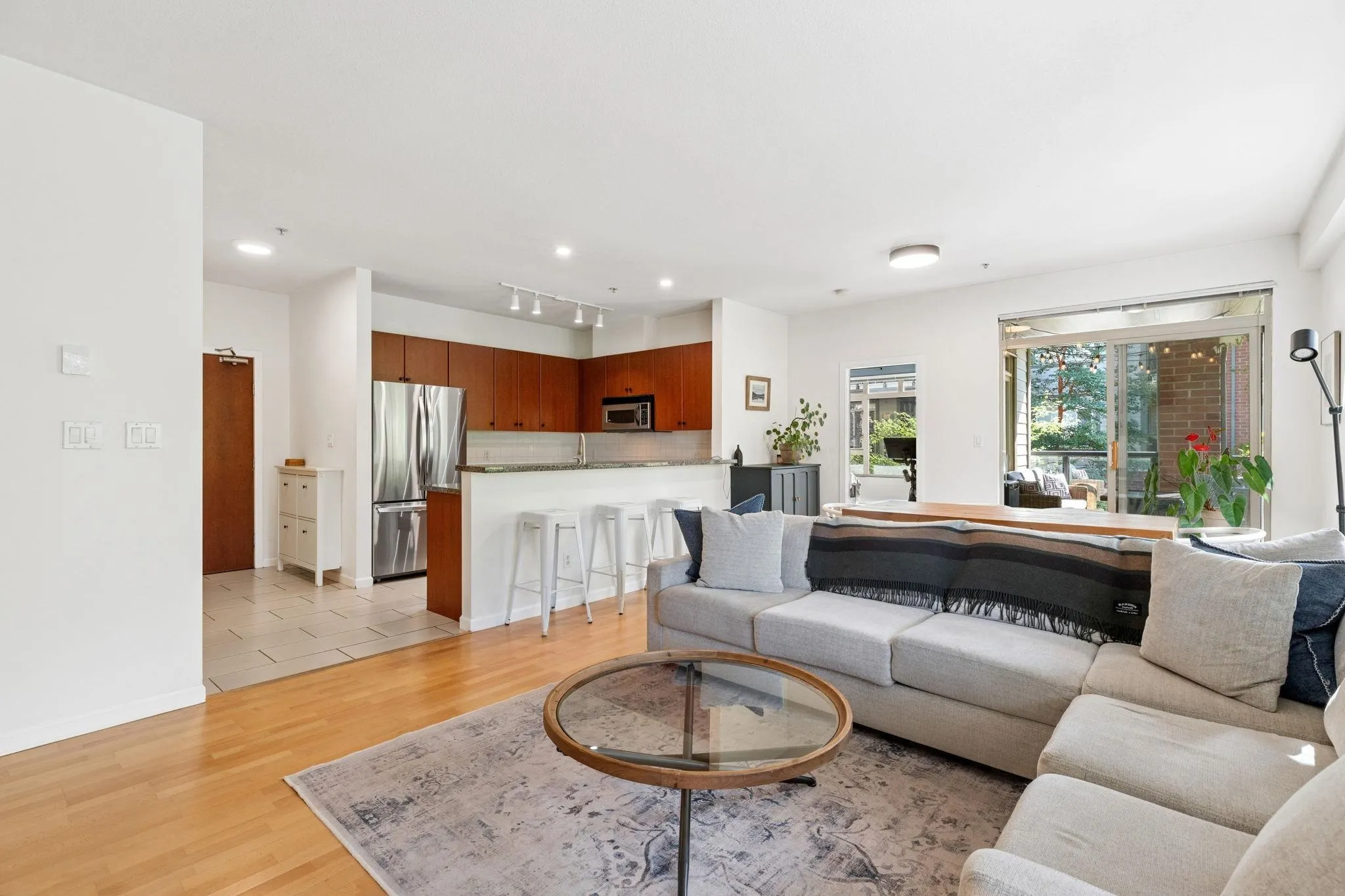 219 100 Capilano Road