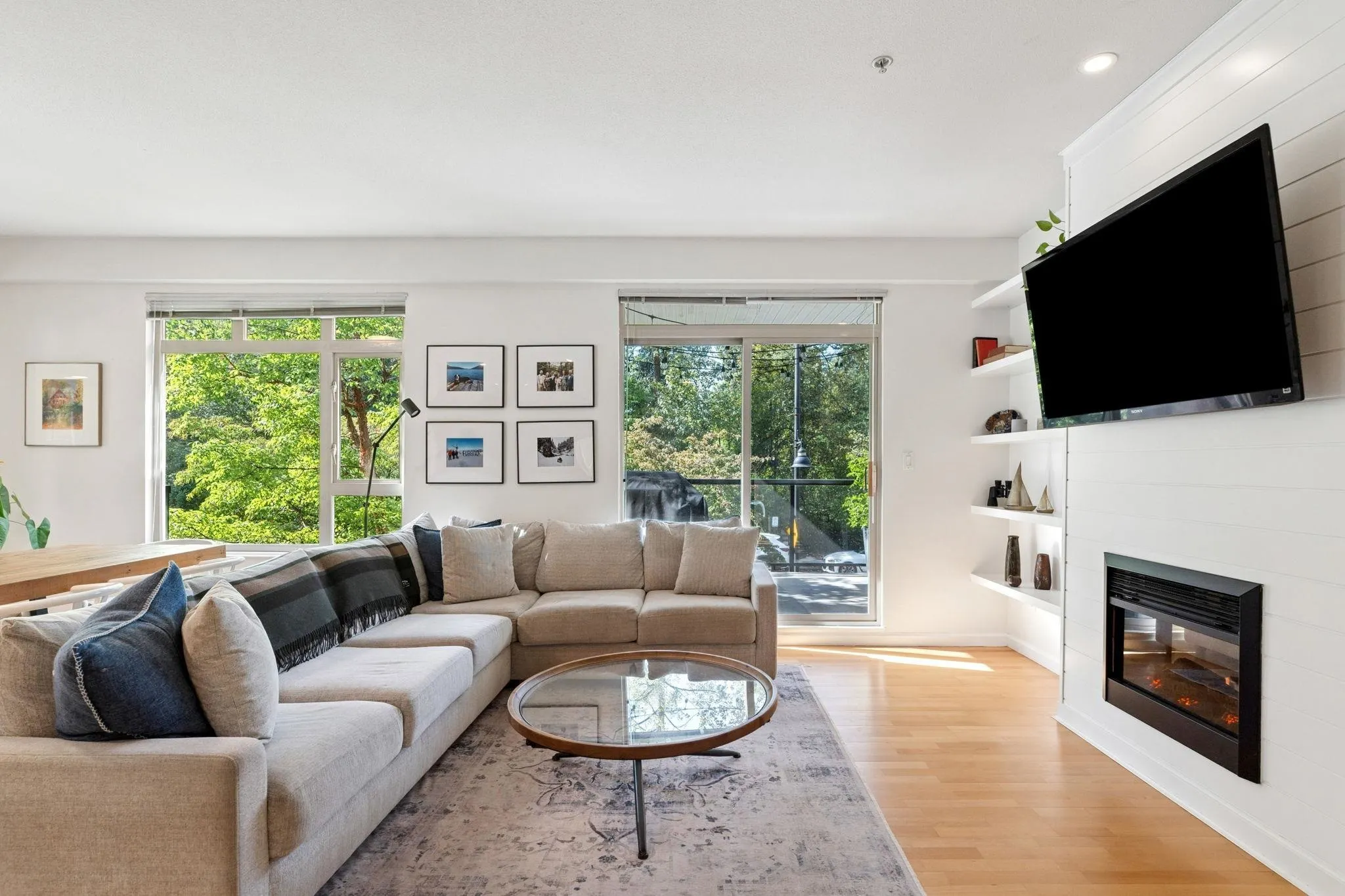 219 100 Capilano Road