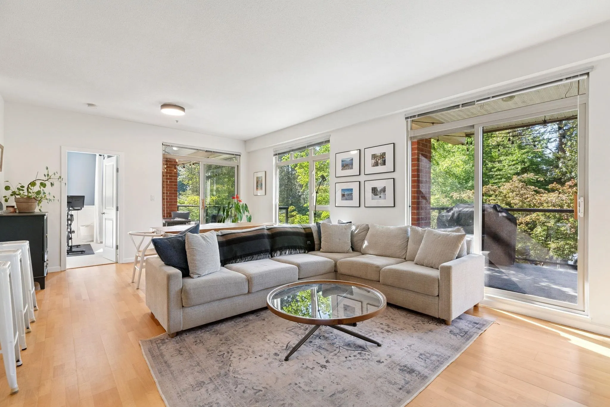 219 100 Capilano Road