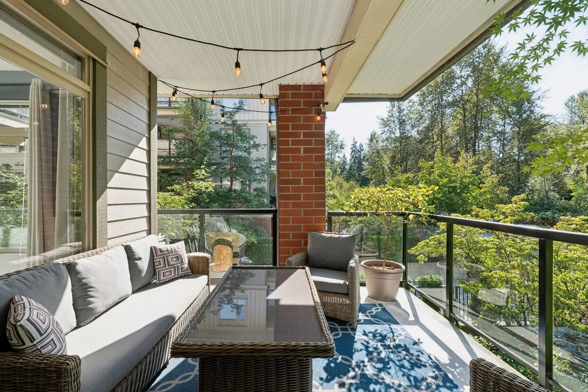 219 100 Capilano Road