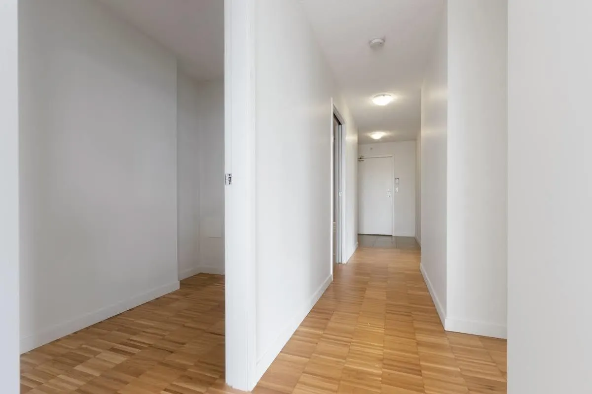 1902 33 Smithe Street