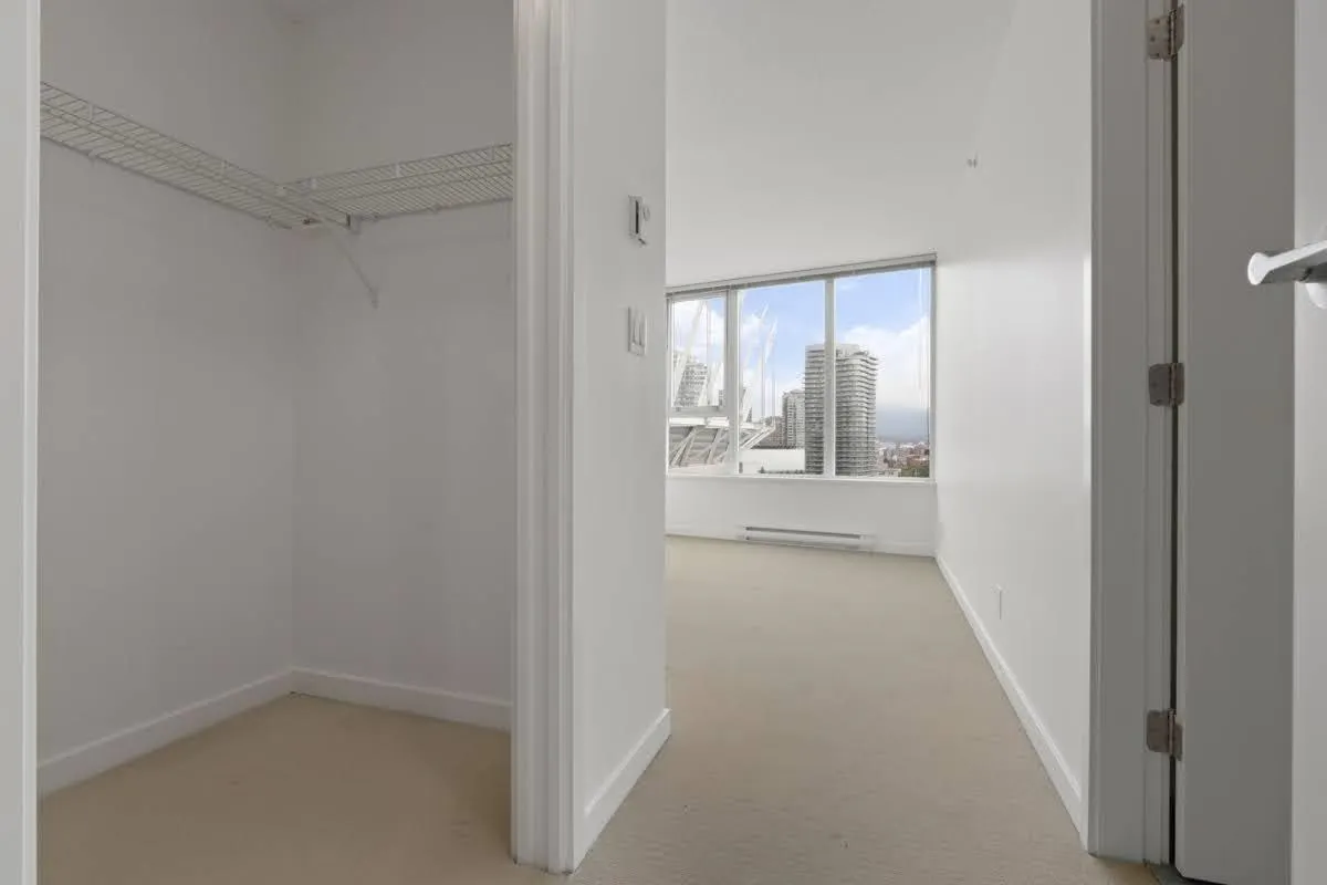 1902 33 Smithe Street