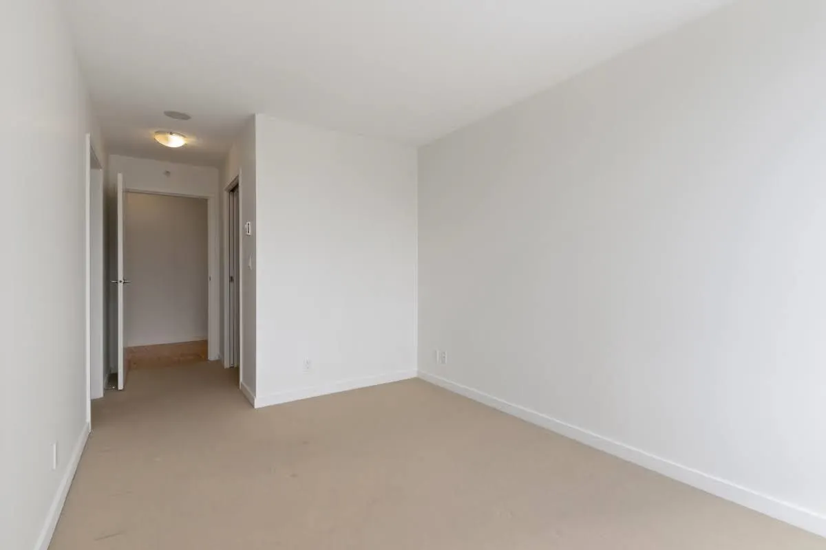 1902 33 Smithe Street