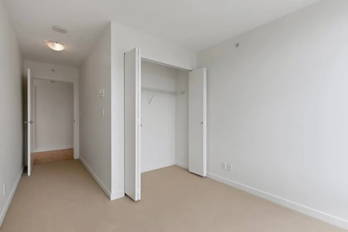 1902 33 Smithe Street