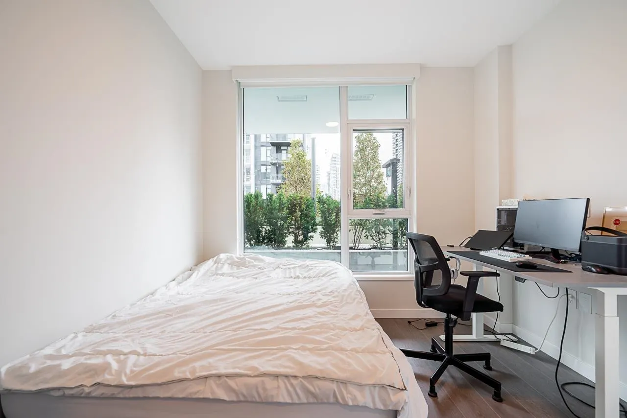 610 2108 Gilmore Avenue