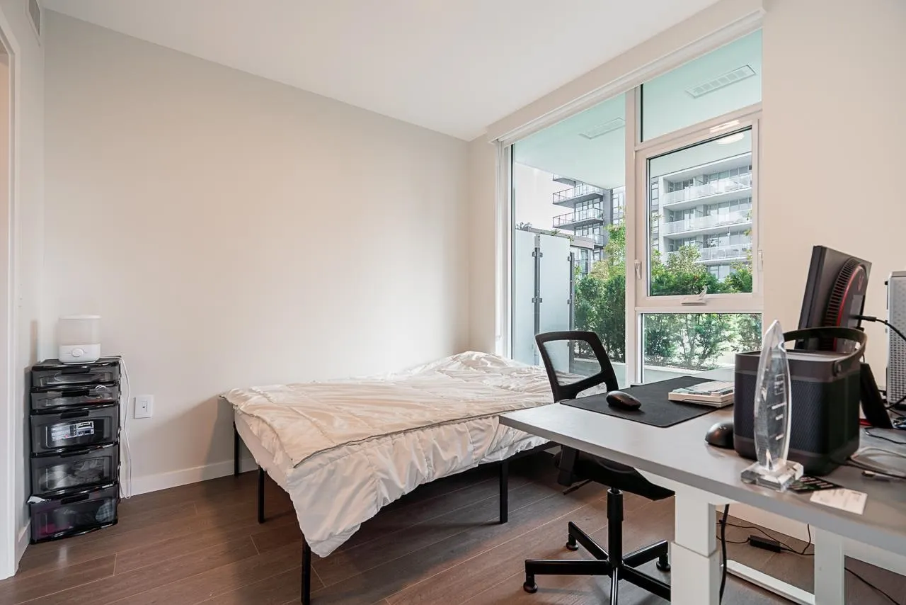 610 2108 Gilmore Avenue