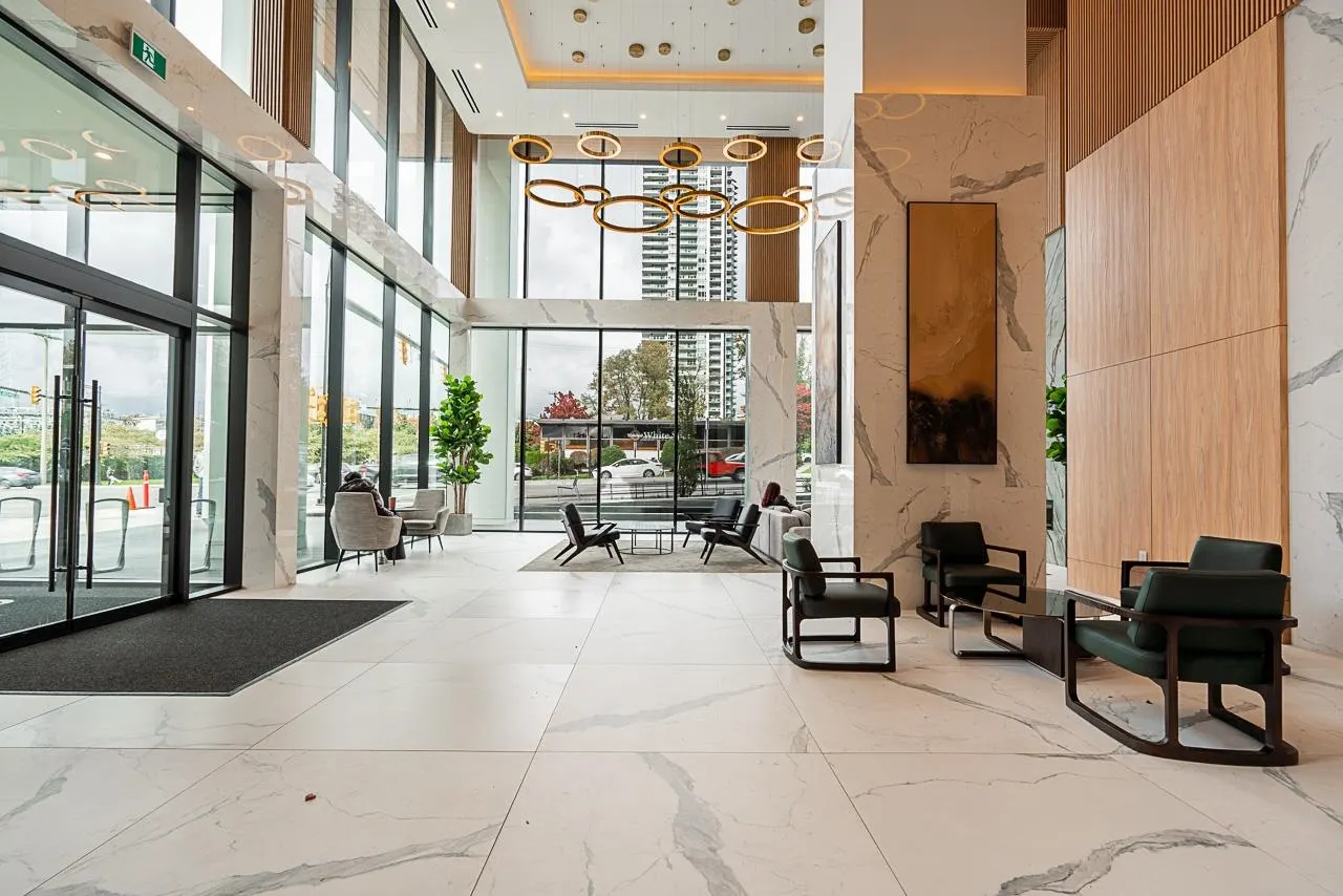 610 2108 Gilmore Avenue