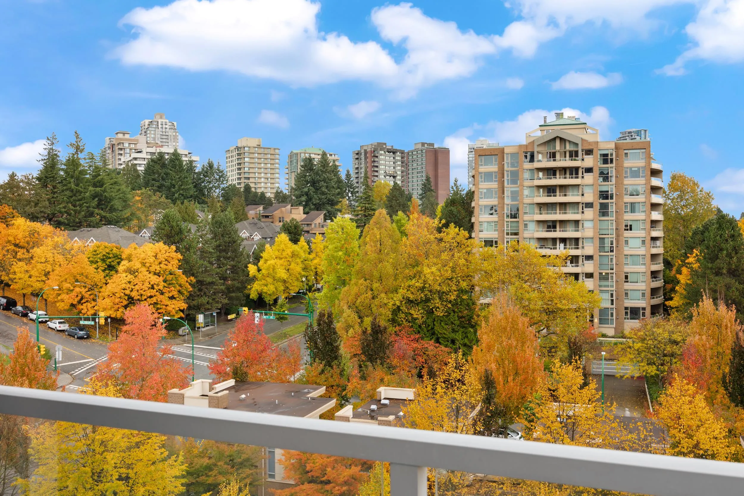 907 7090 Edmonds Street