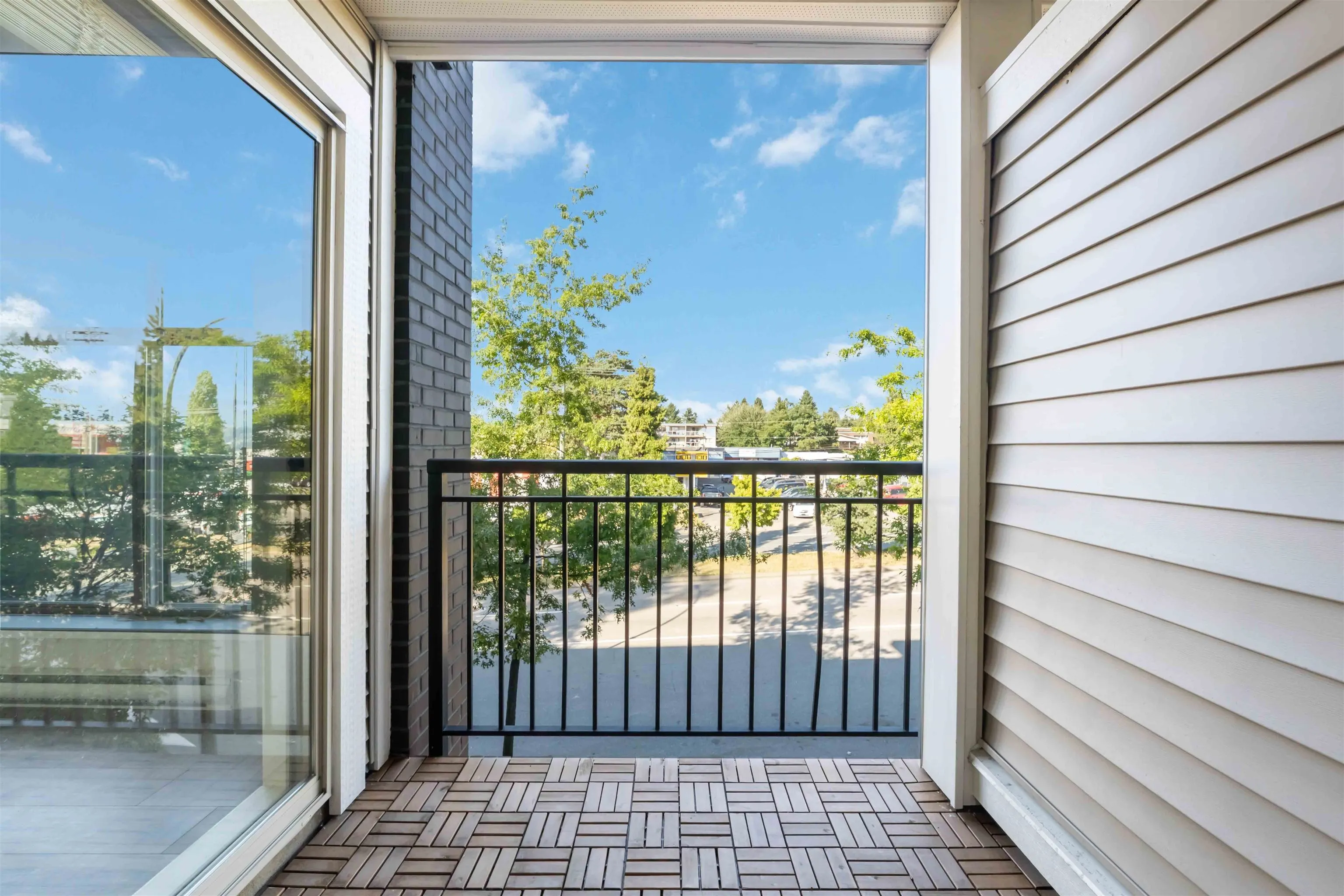 216 13555 Gateway Drive