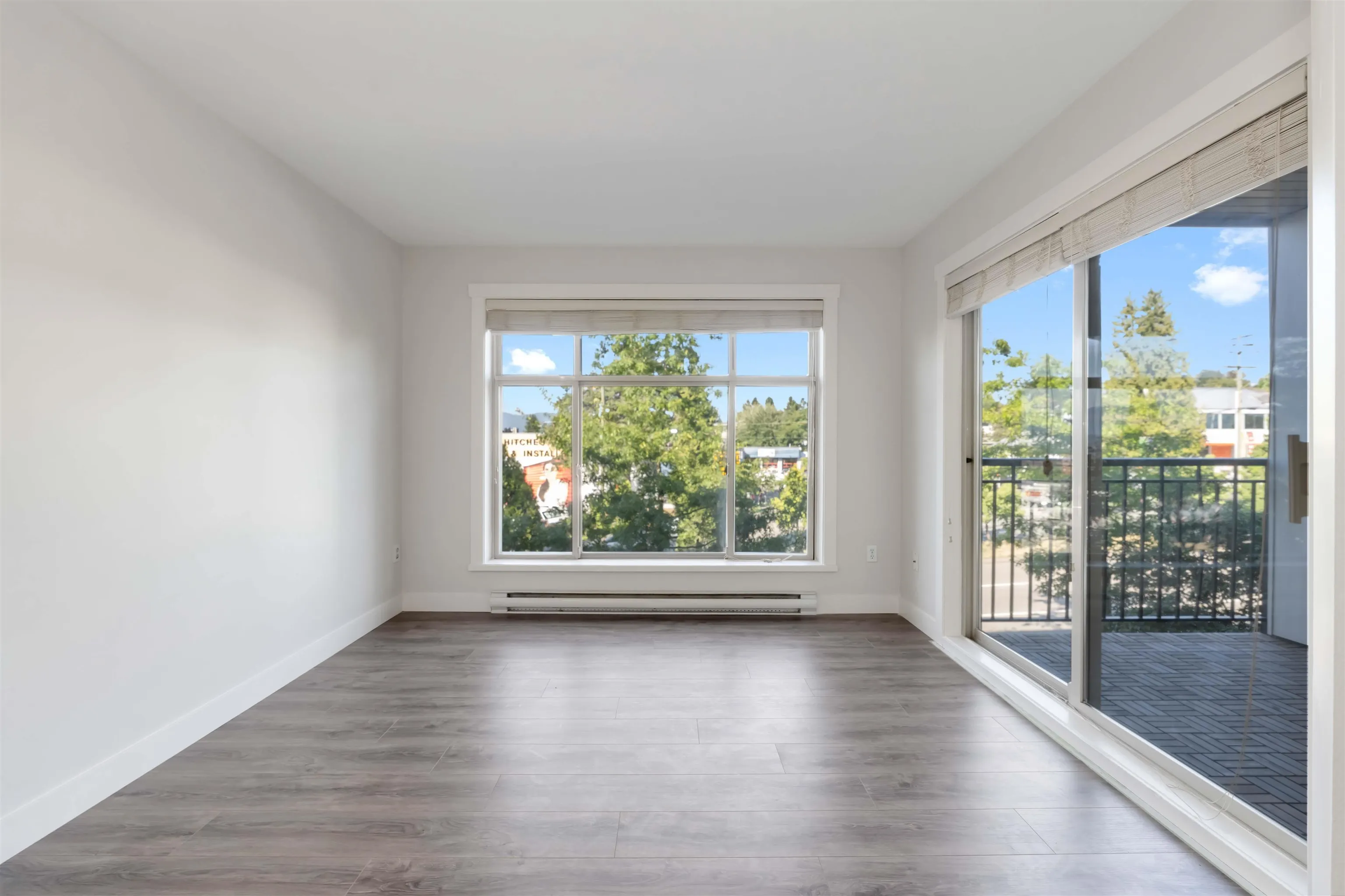 216 13555 Gateway Drive