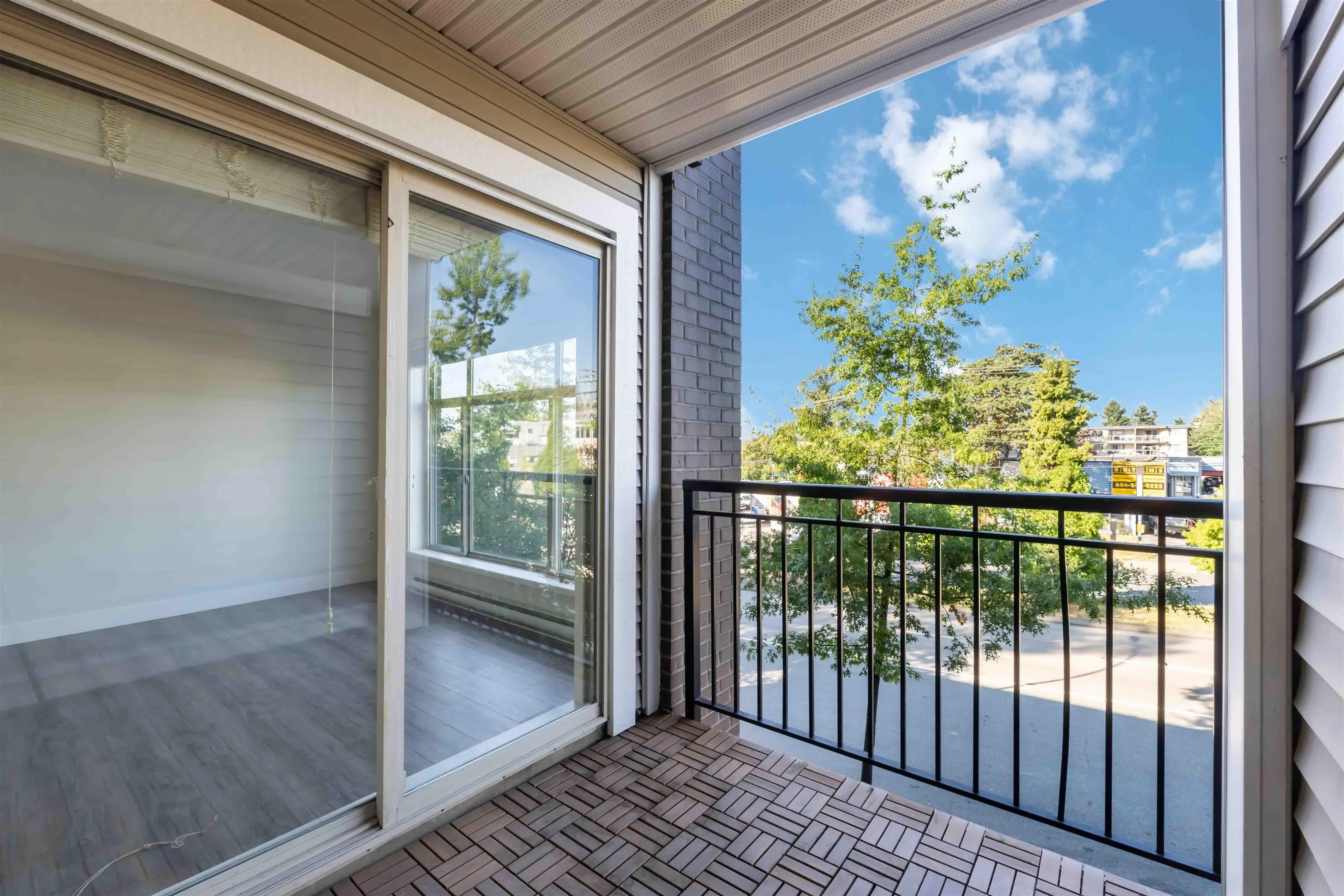 216 13555 Gateway Drive