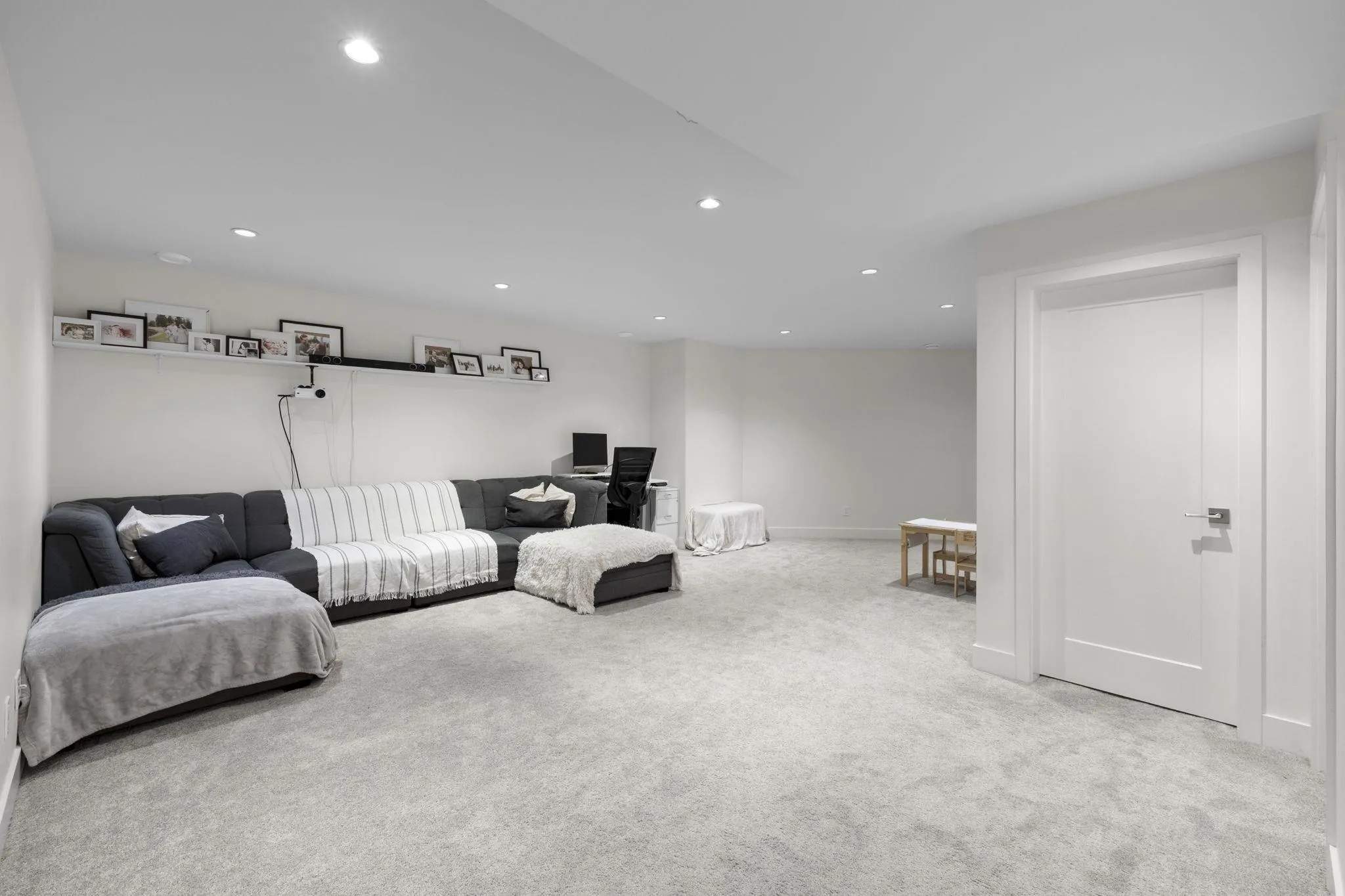 22 3295 Sunnyside Road