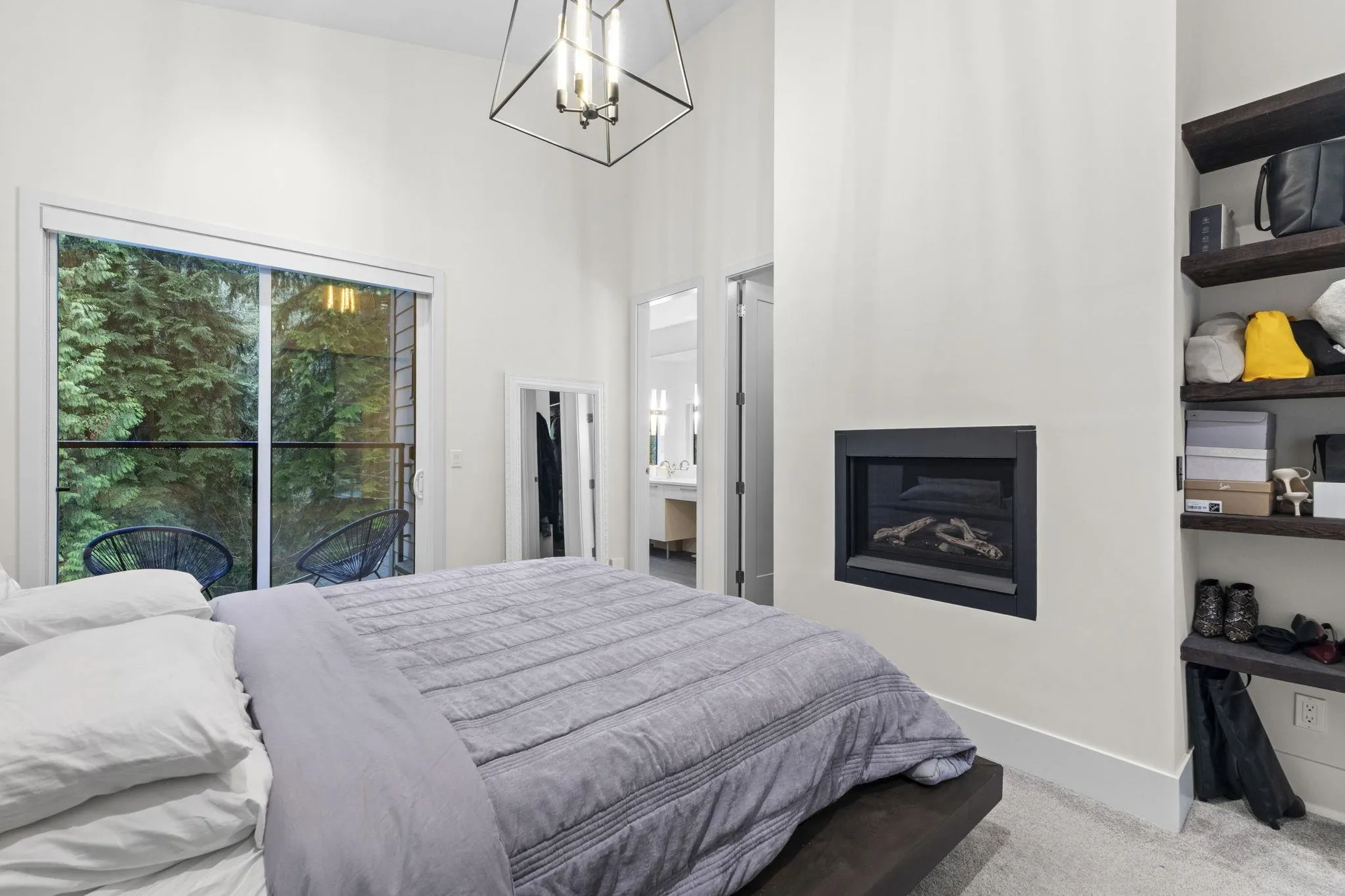 22 3295 Sunnyside Road