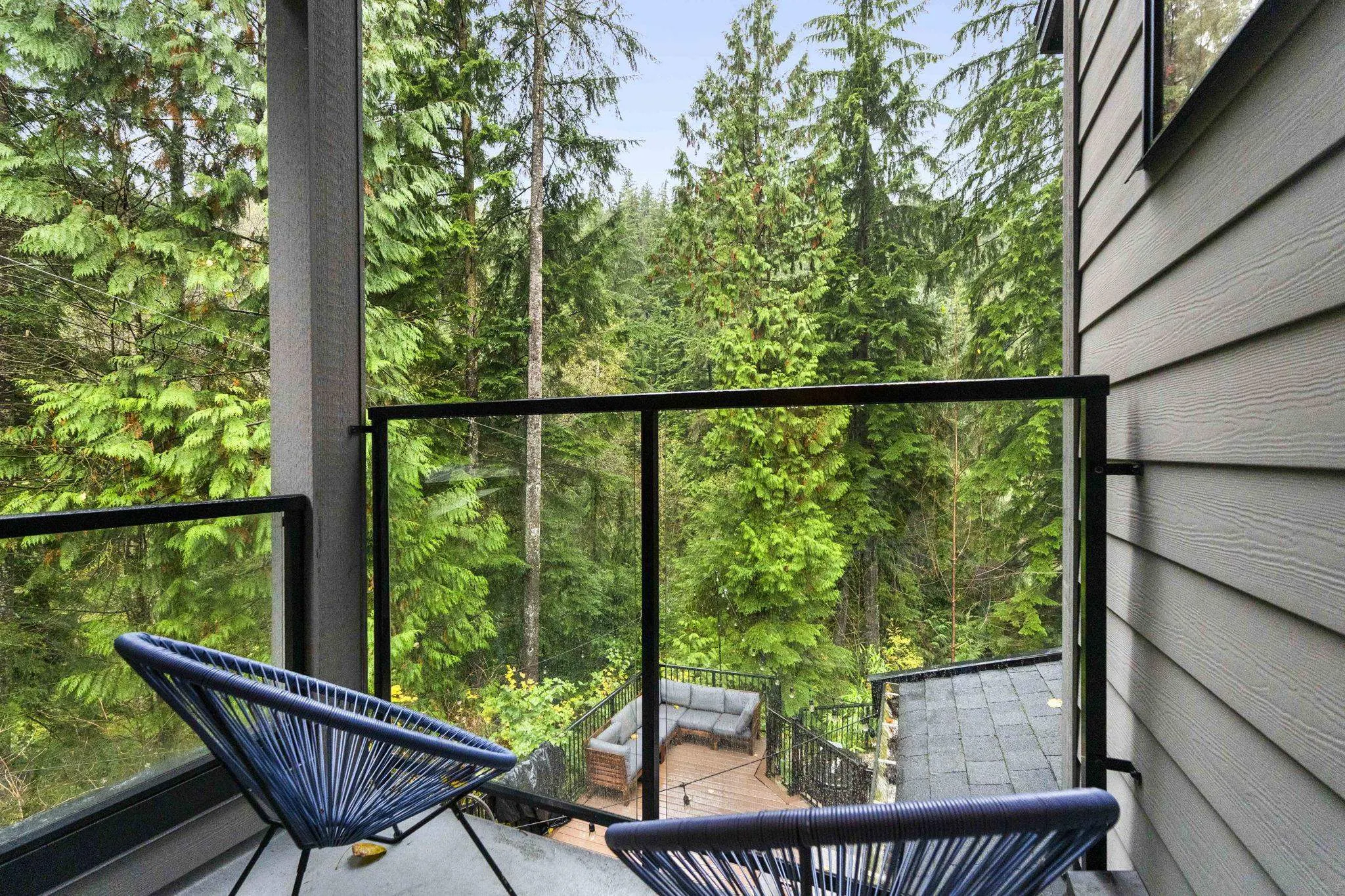 22 3295 Sunnyside Road