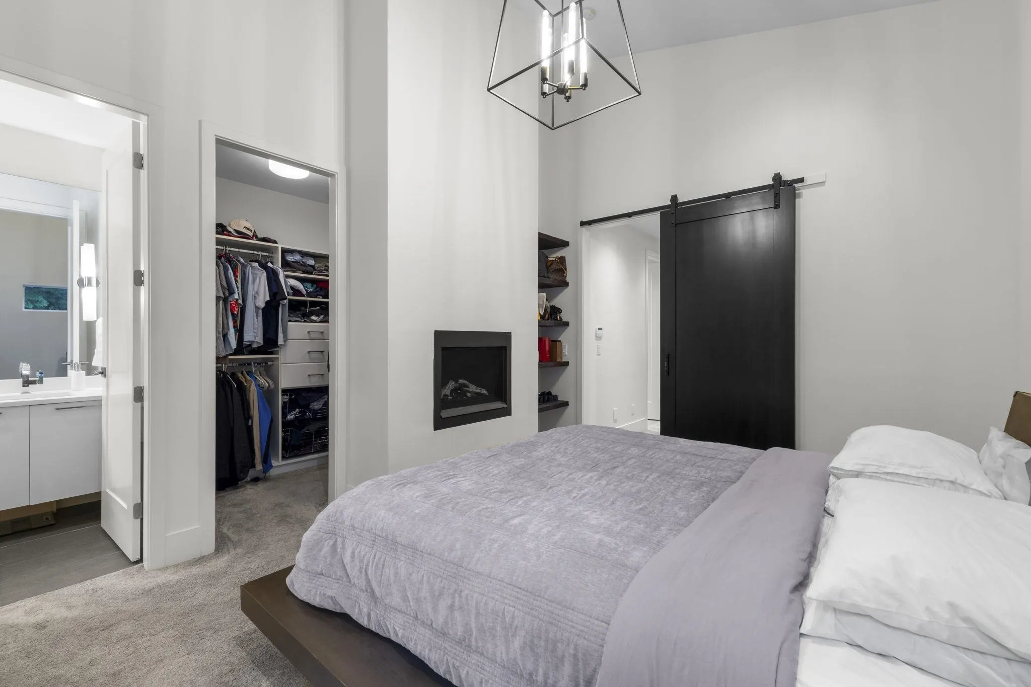 22 3295 Sunnyside Road