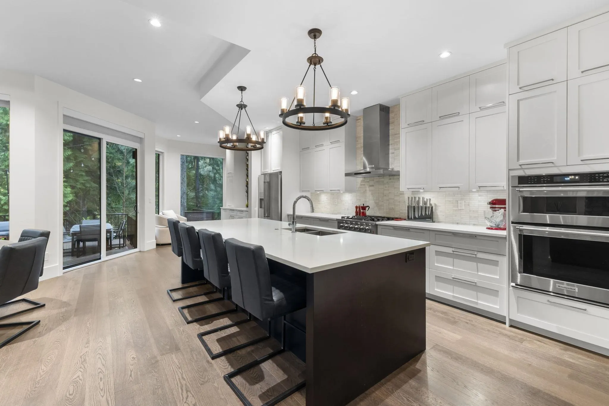 22 3295 Sunnyside Road