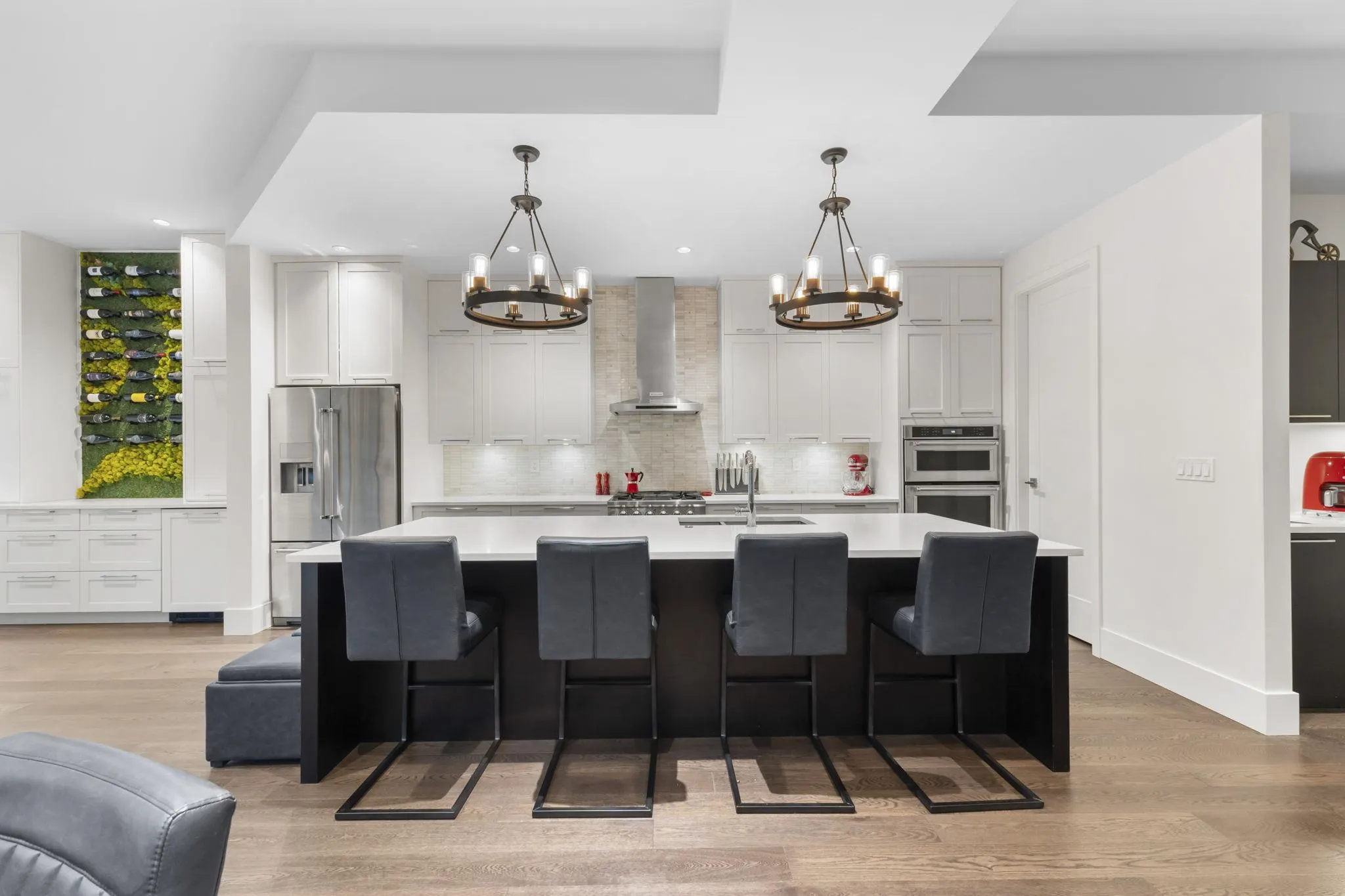 22 3295 Sunnyside Road