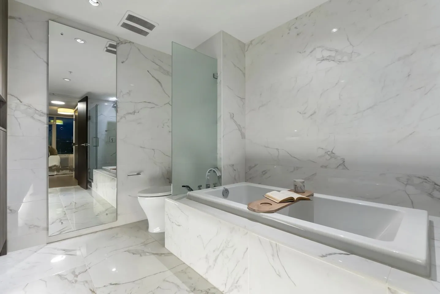 1204 210 Salter Street