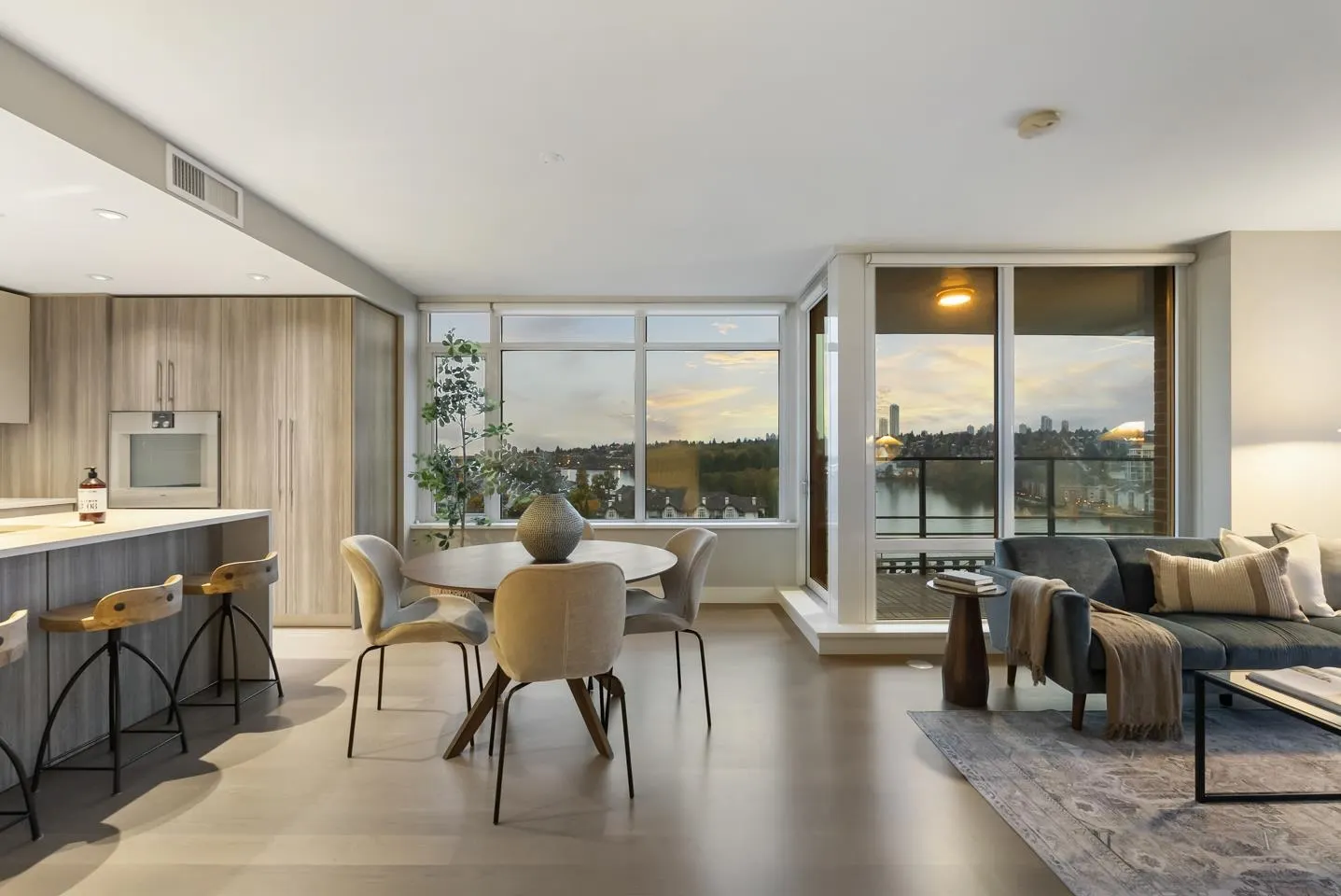 1204 210 Salter Street