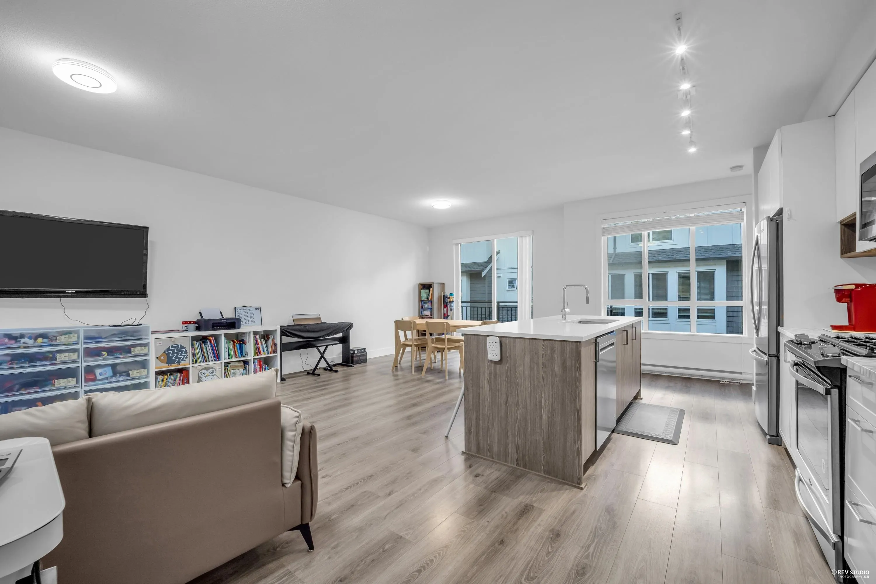 103 9688 162a Street