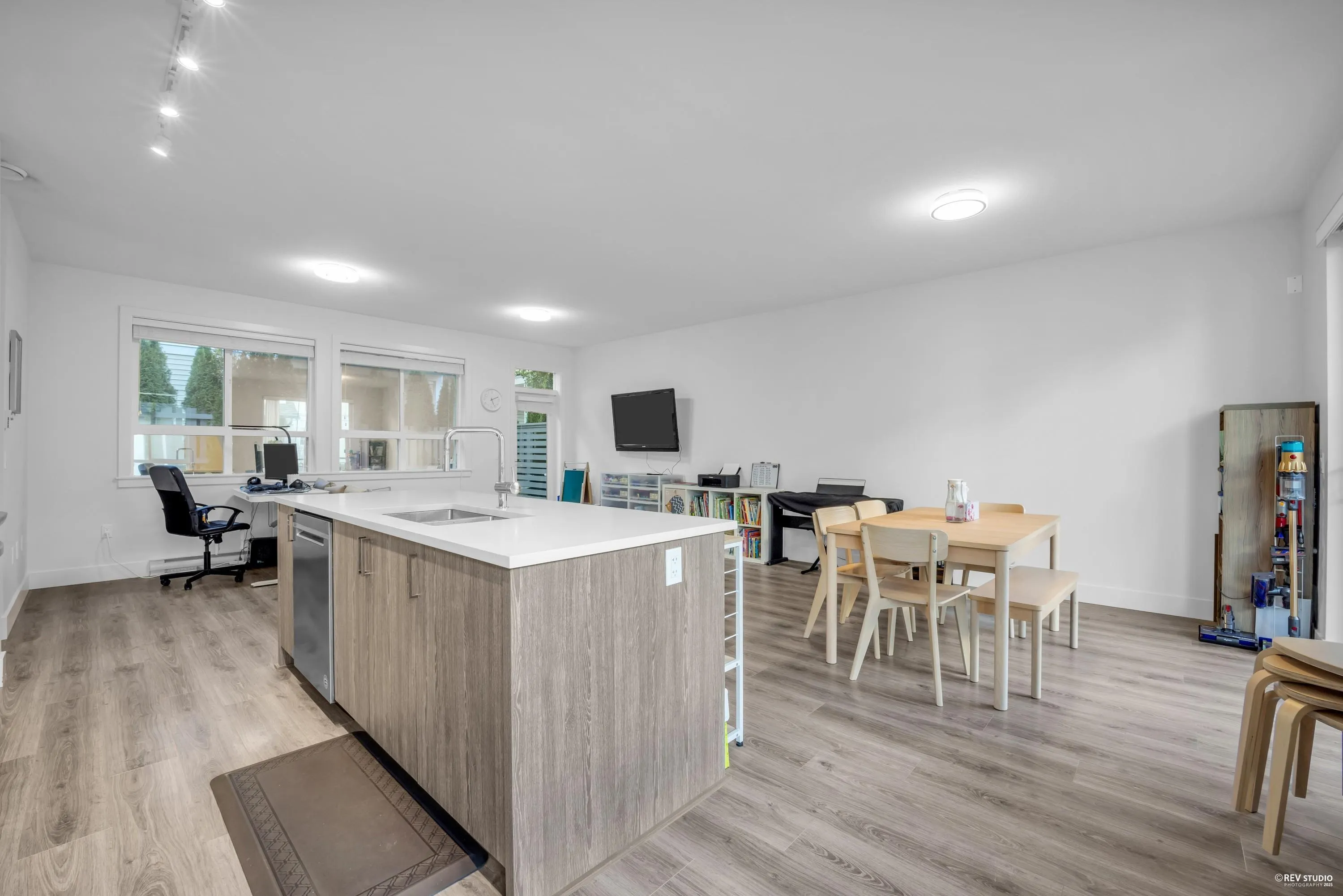 103 9688 162a Street