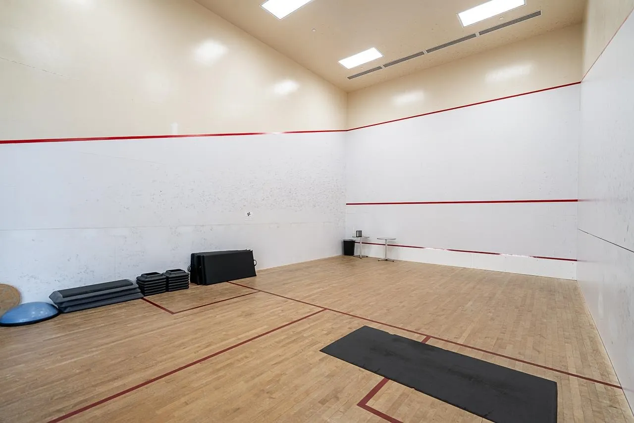 1003 1483 Homer Street