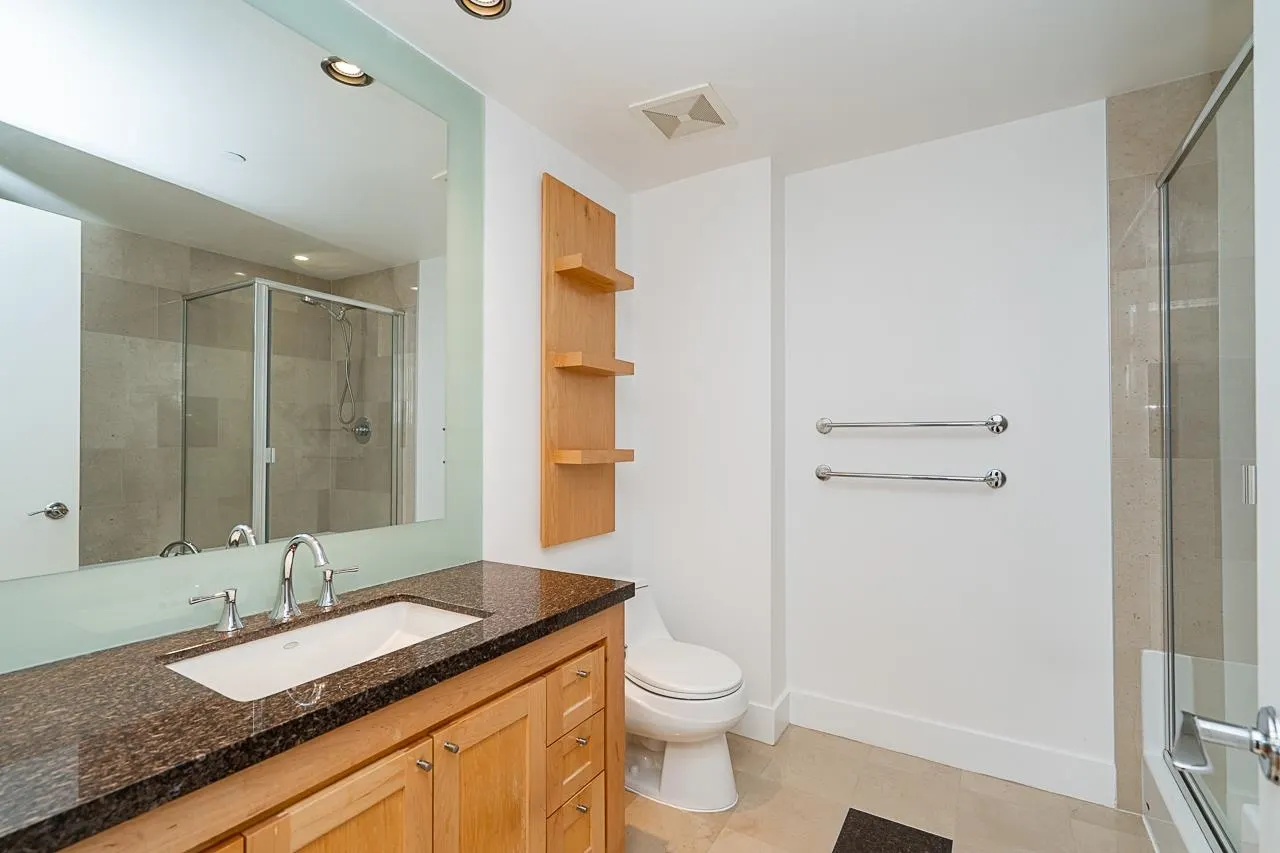 1003 1483 Homer Street