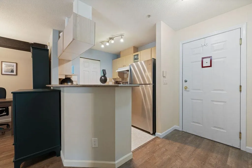 132 5600 Andrews Road