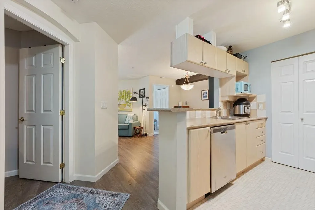 132 5600 Andrews Road