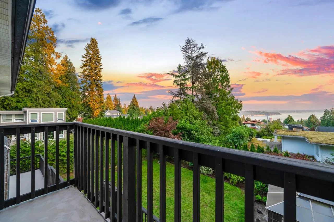 1550 Palmerston Avenue