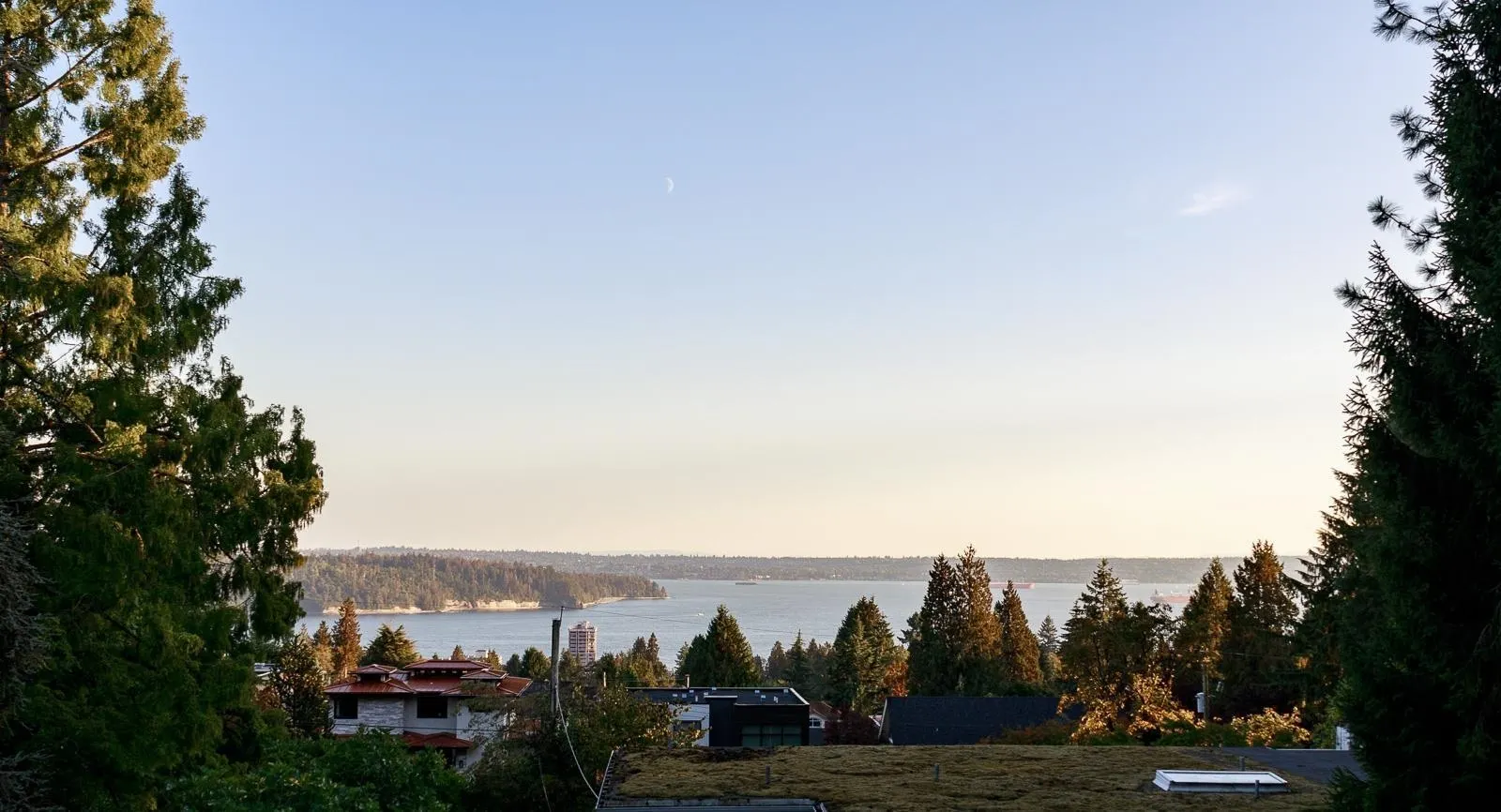 1550 Palmerston Avenue