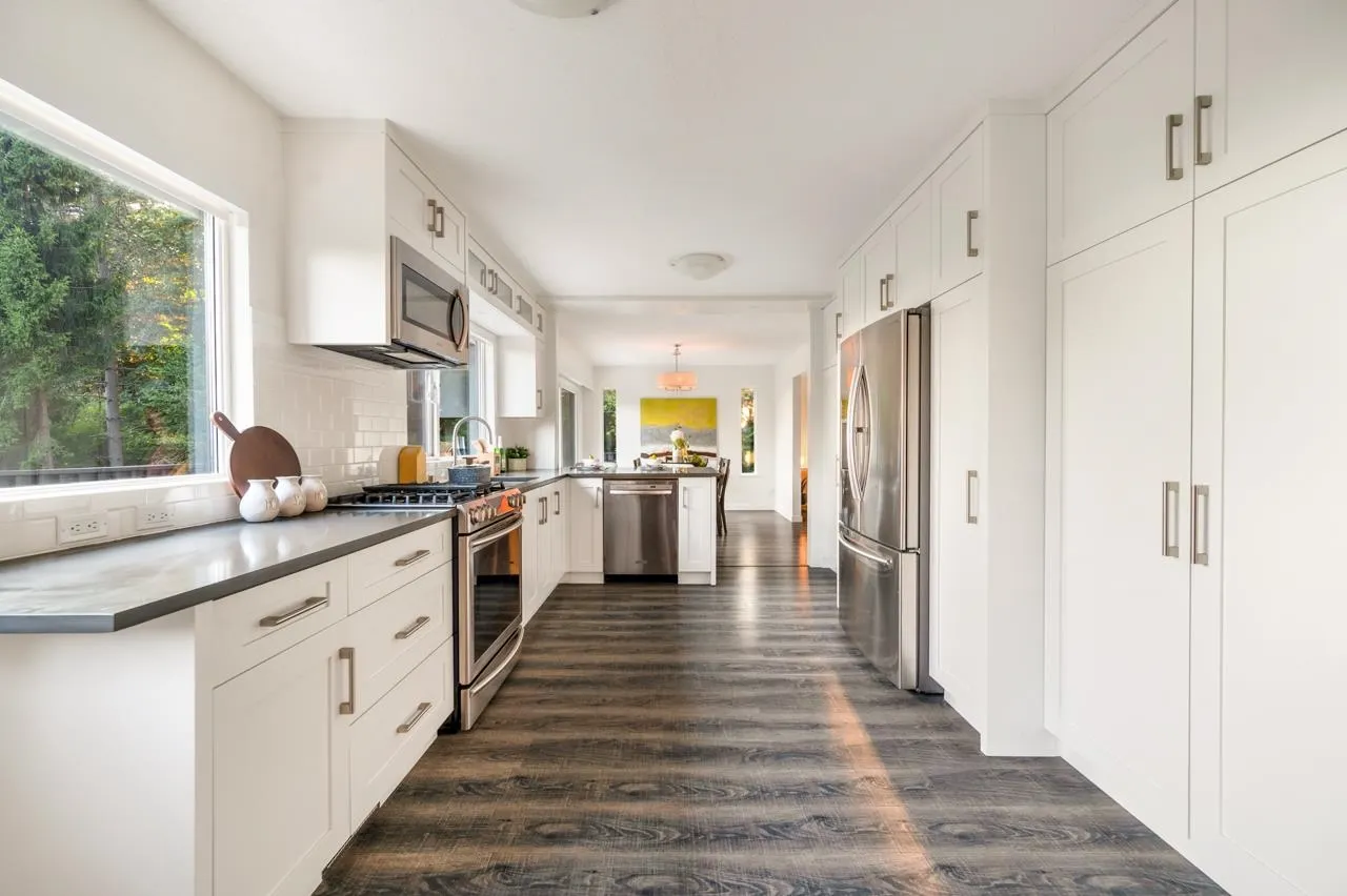 1550 Palmerston Avenue