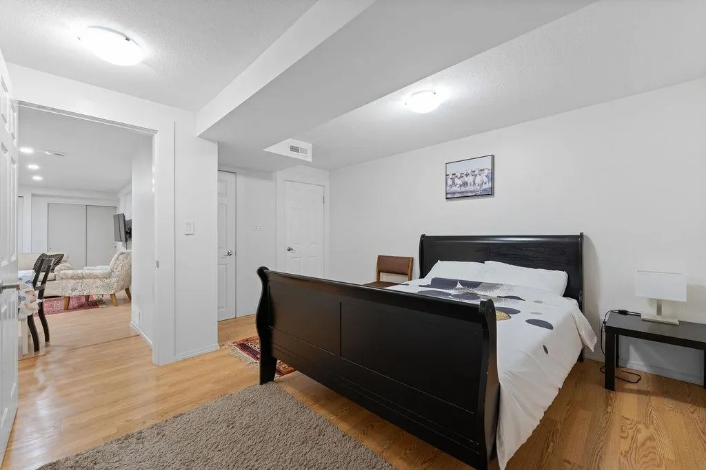 1436 Grand Boulevard