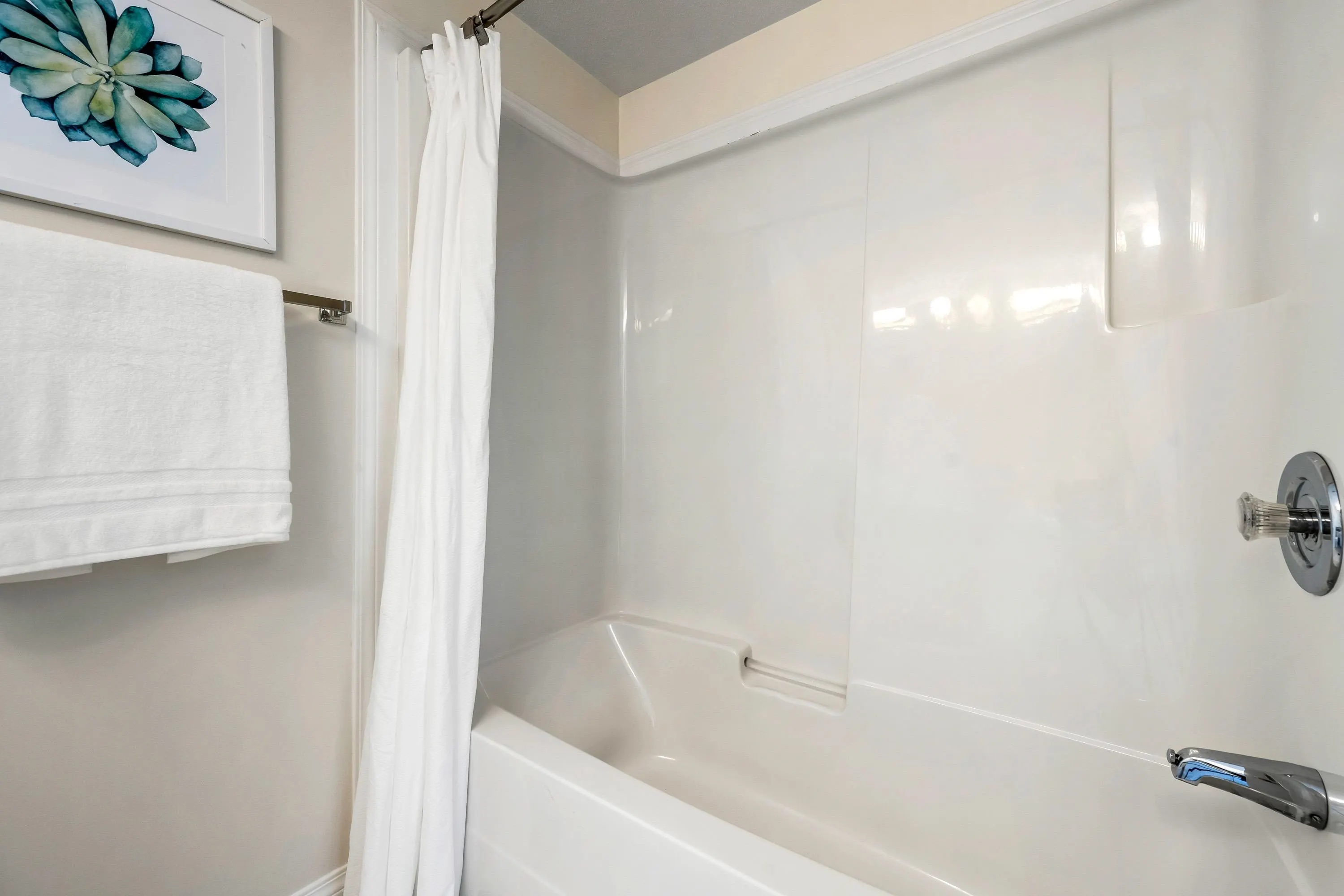 204 7685 Amber Drive