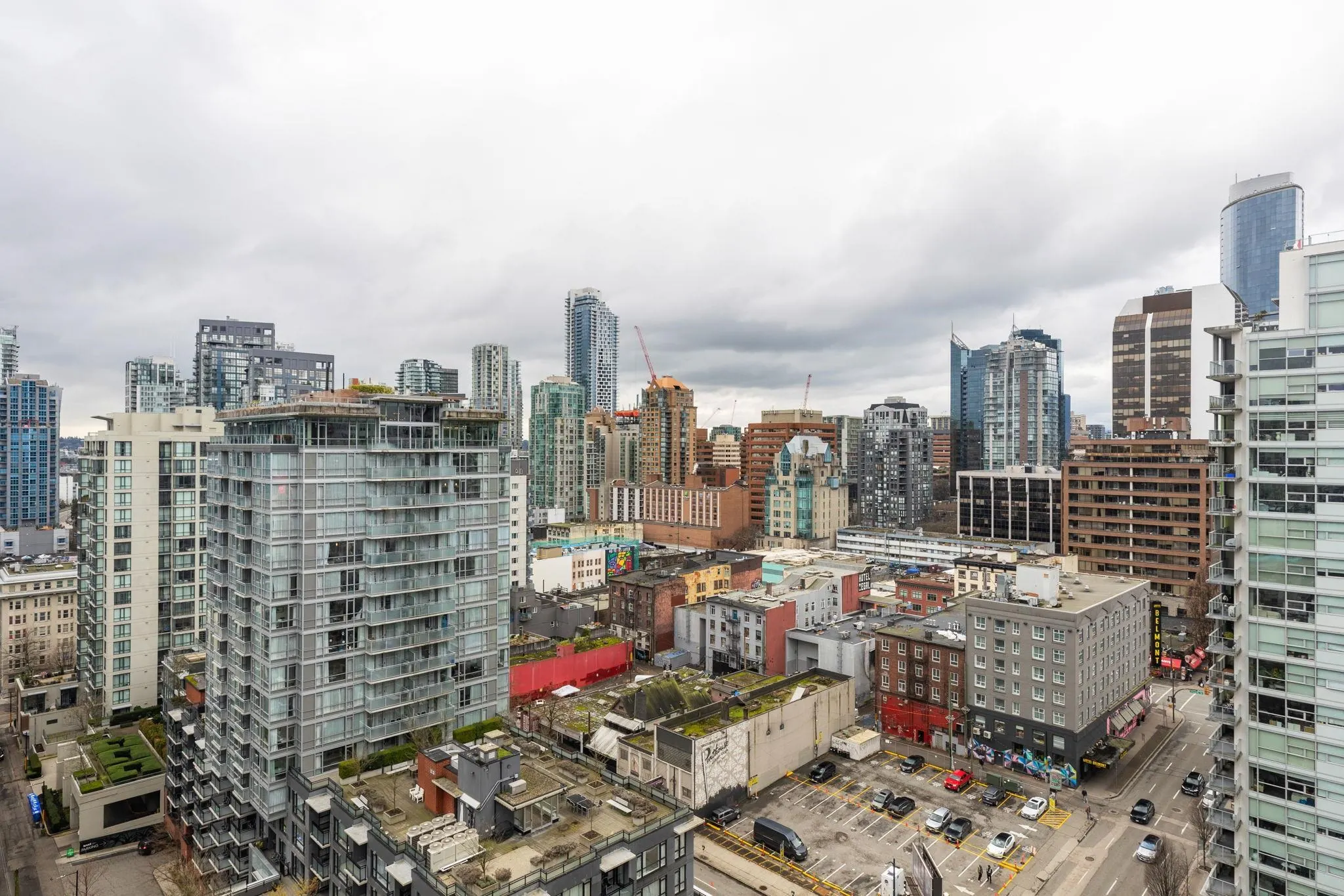 2002 989 Richards Street